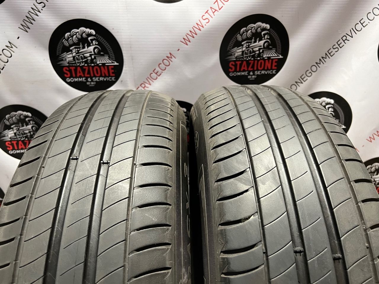 Pneumatico - Gomme estive usate MICHELIN 215/65 R17 Pneumatico - Gomme estive usate MICHELIN 215/65 R17
