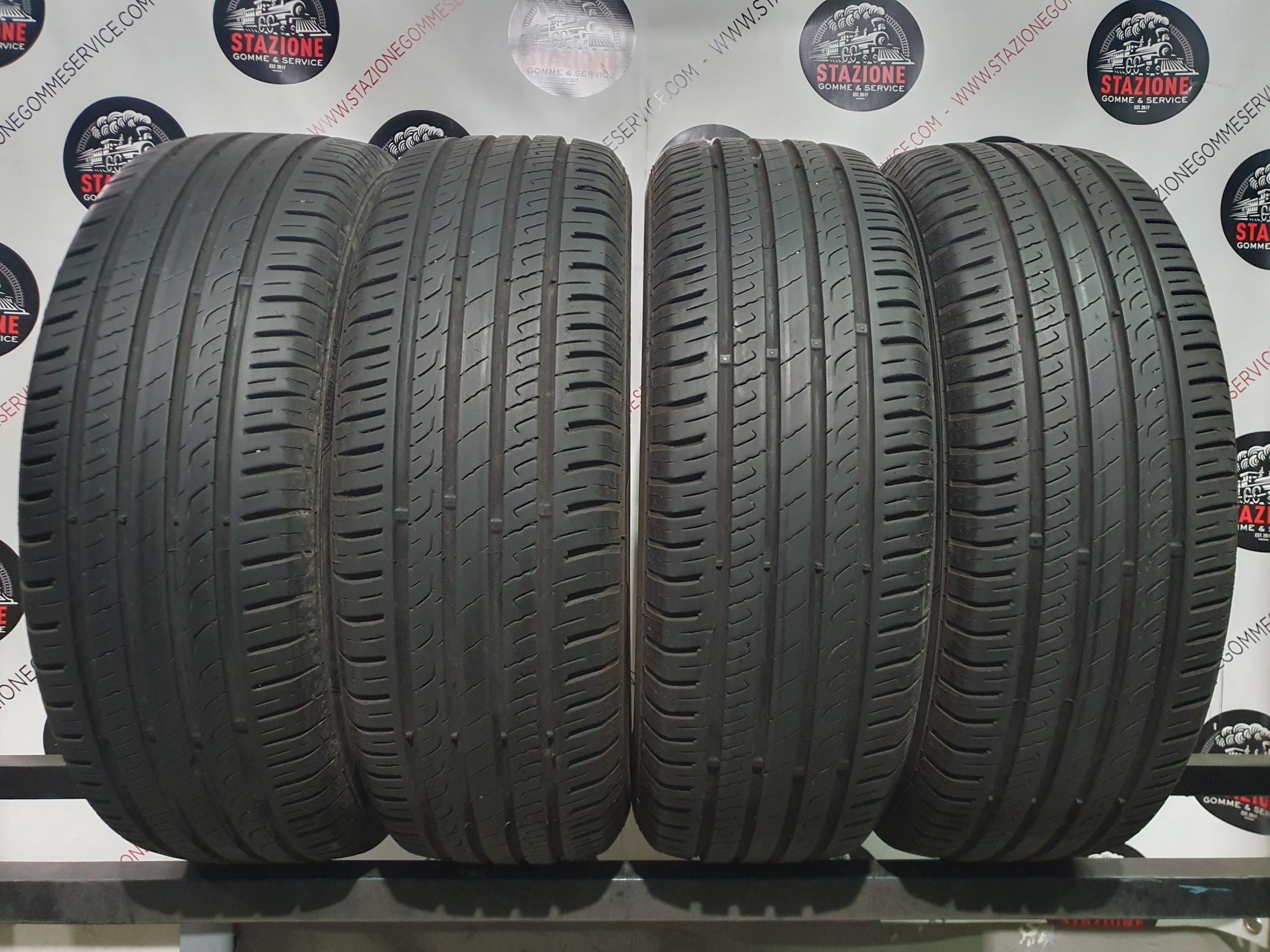Pneumatico - Gomme estive usate BARUM 215/65 R17 Pneumatico - Gomme estive usate BARUM 215/65 R17