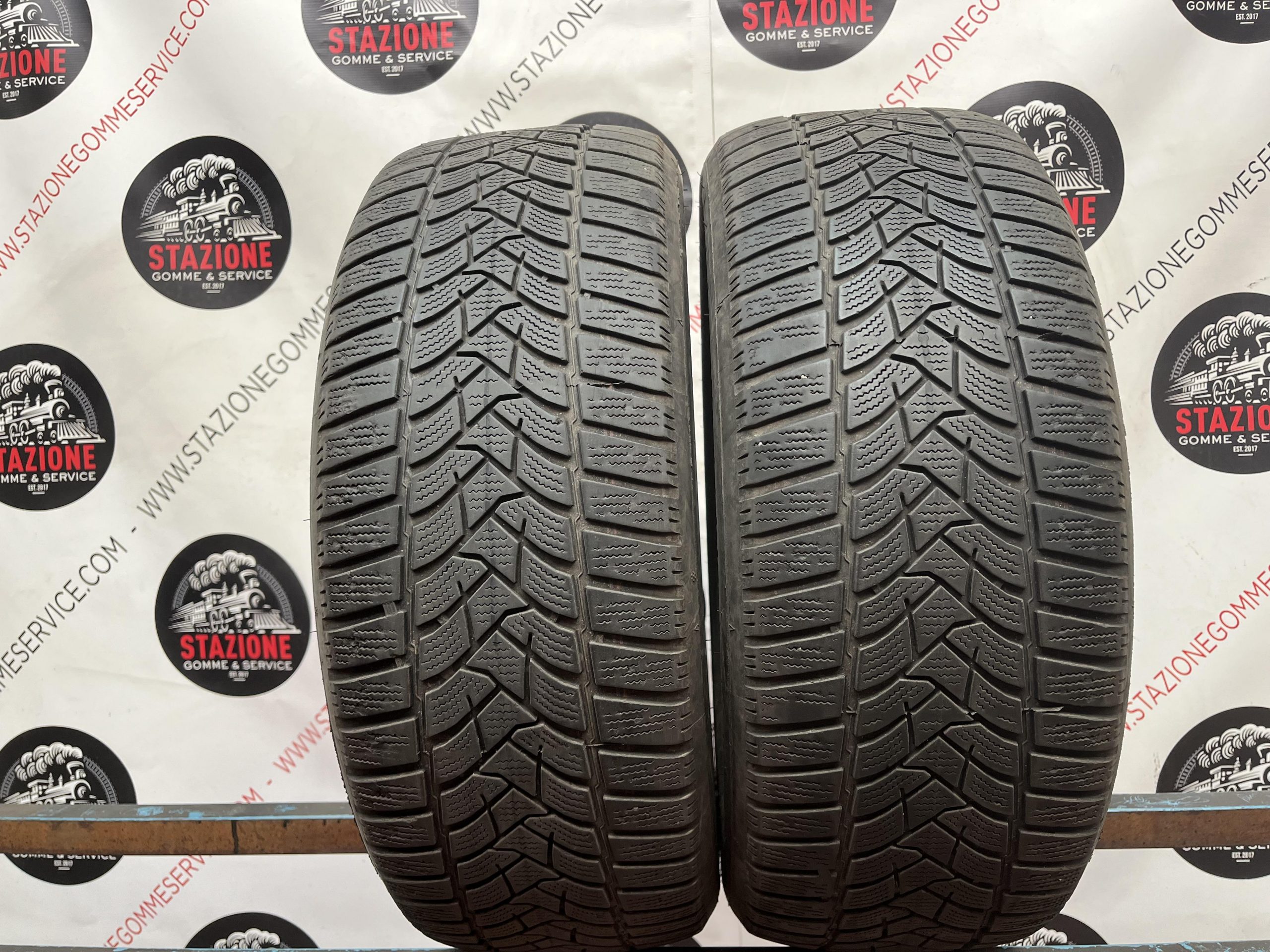 Pneumatico - Gomme invernali usate DUNLOP 215/55 R17 Pneumatico - Gomme invernali usate DUNLOP 215/55 R17