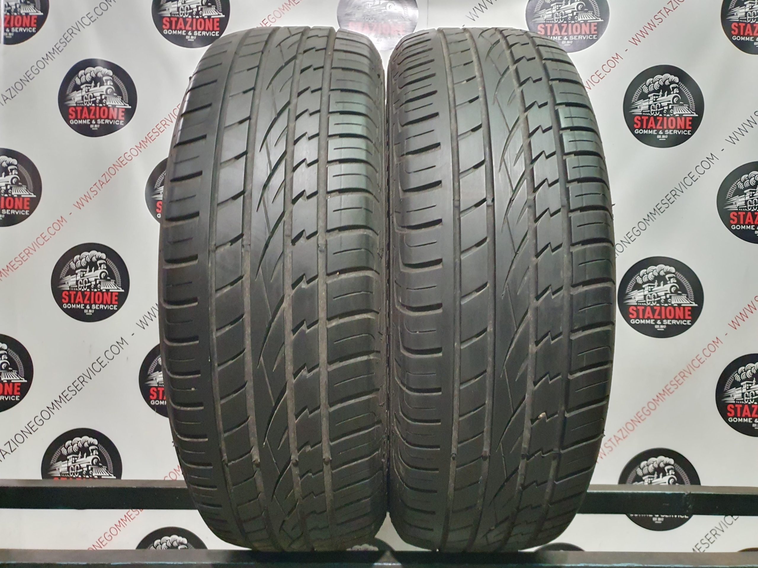 Pneumatico - Gomme estive usate CONTINENTAL 235/60 R18 Pneumatico - Gomme estive usate CONTINENTAL 235/60 R18