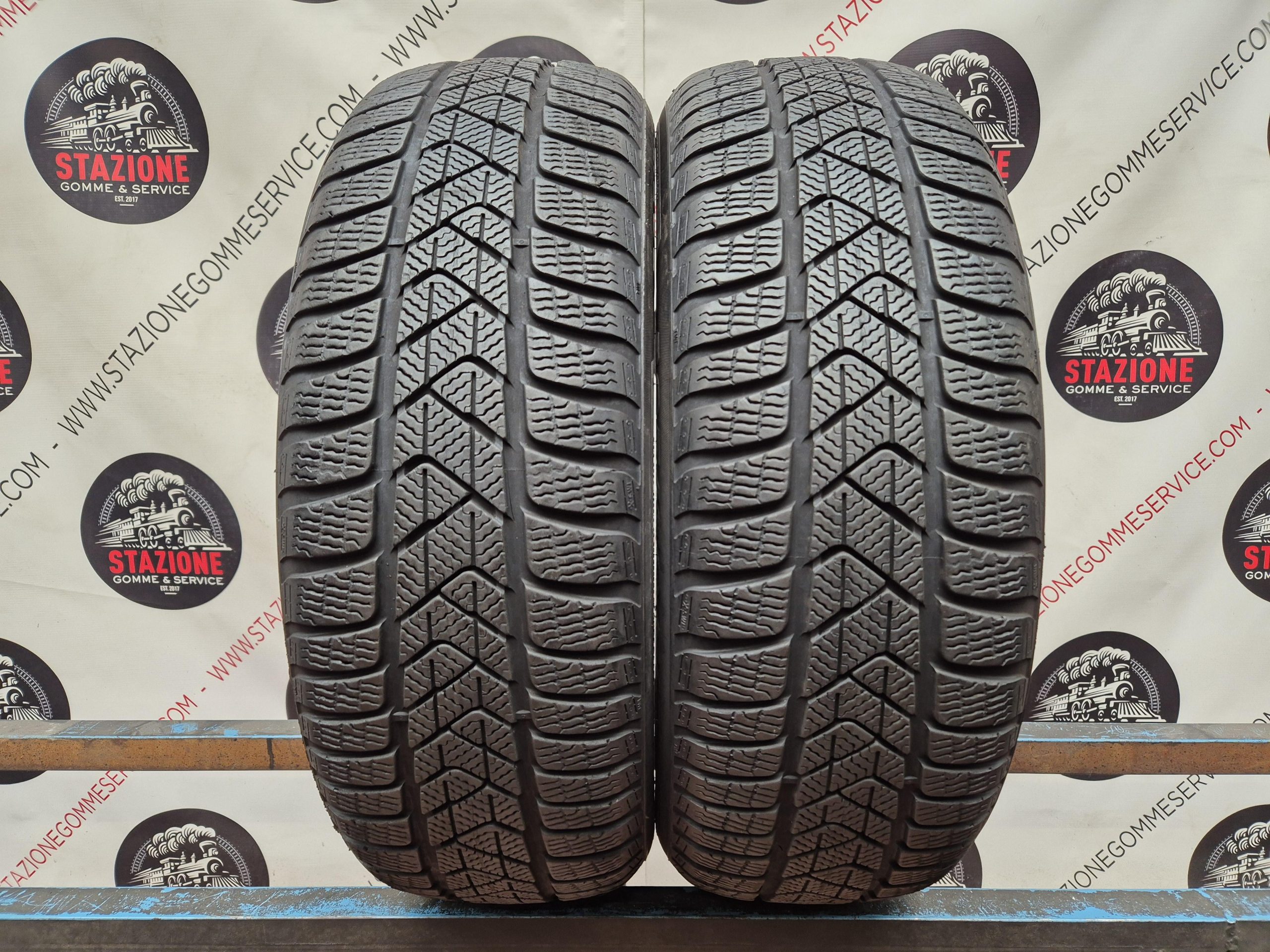 Pneumatico - Gomme invernali usate PIRELLI 205/60 R16 Pneumatico - Gomme invernali usate PIRELLI 205/60 R16