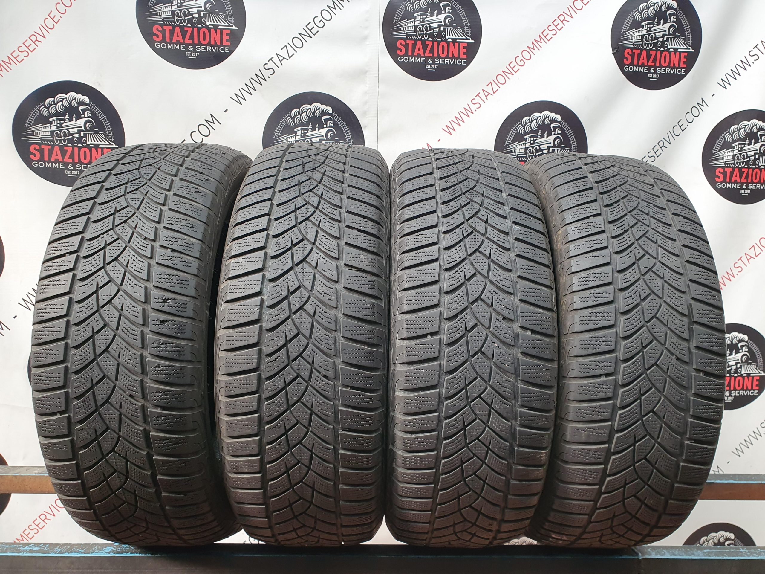 Pneumatico - Gomme invernali usate GOODYEAR 215/60 R16 Pneumatico - Gomme invernali usate GOODYEAR 215/60 R16