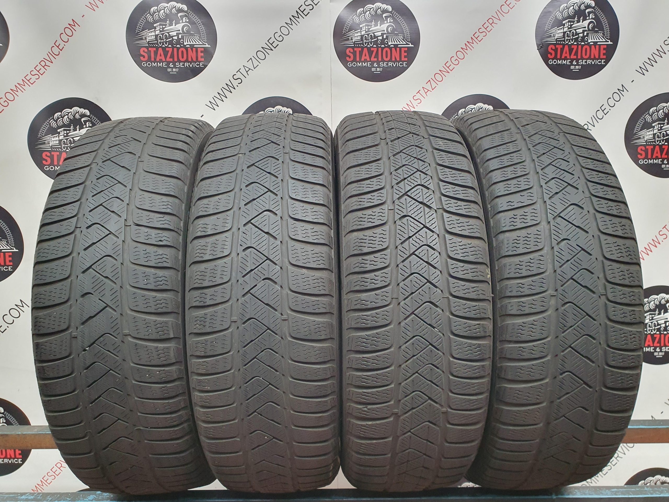 Pneumatico - Gomme invernali usate PIRELLI 205/55 R19 Pneumatico - Gomme invernali usate PIRELLI 205/55 R19