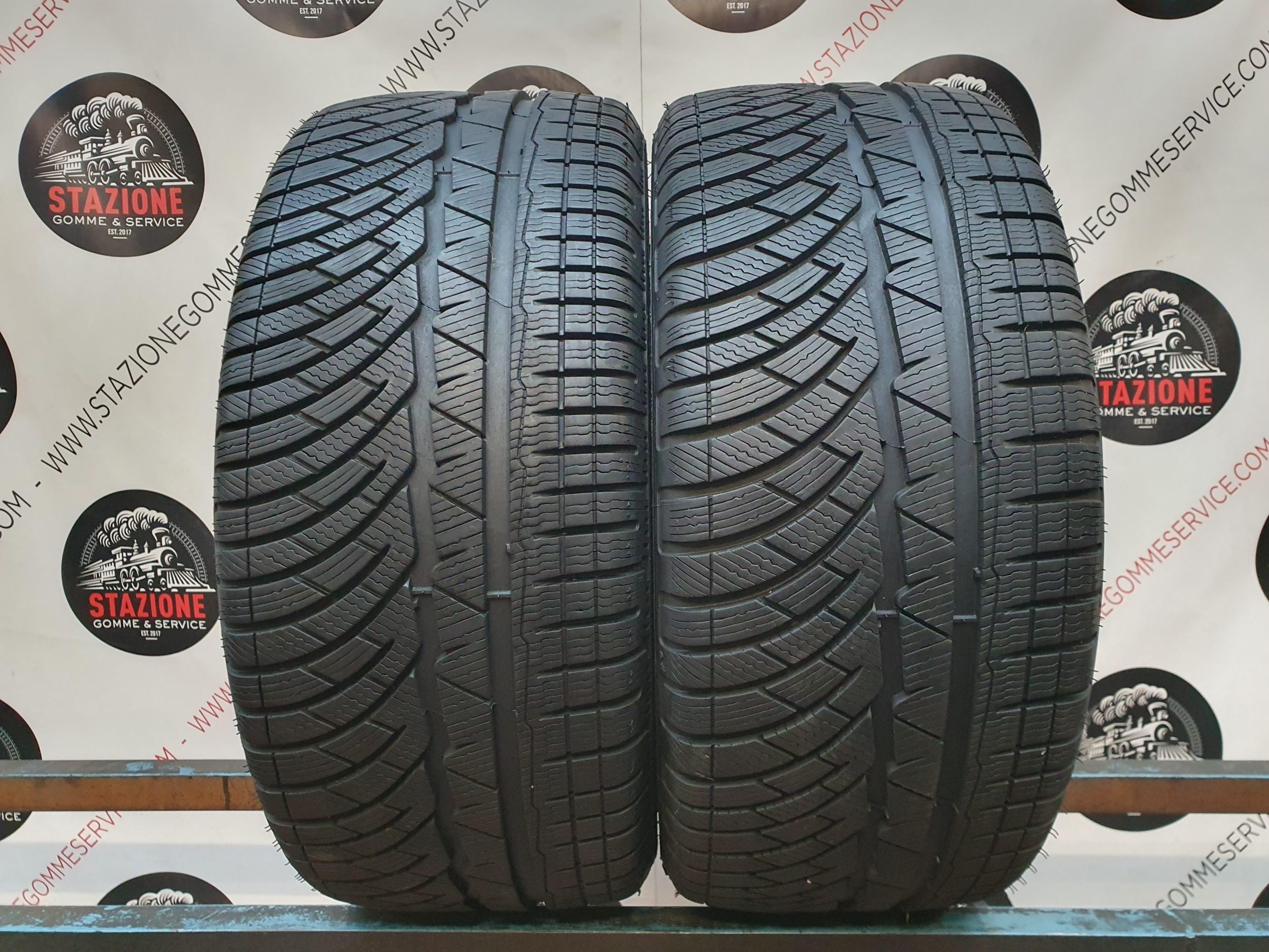Pneumatico - Gomme invernali usate MICHELIN 245/40 R18 Pneumatico - Gomme invernali usate MICHELIN 245/40 R18
