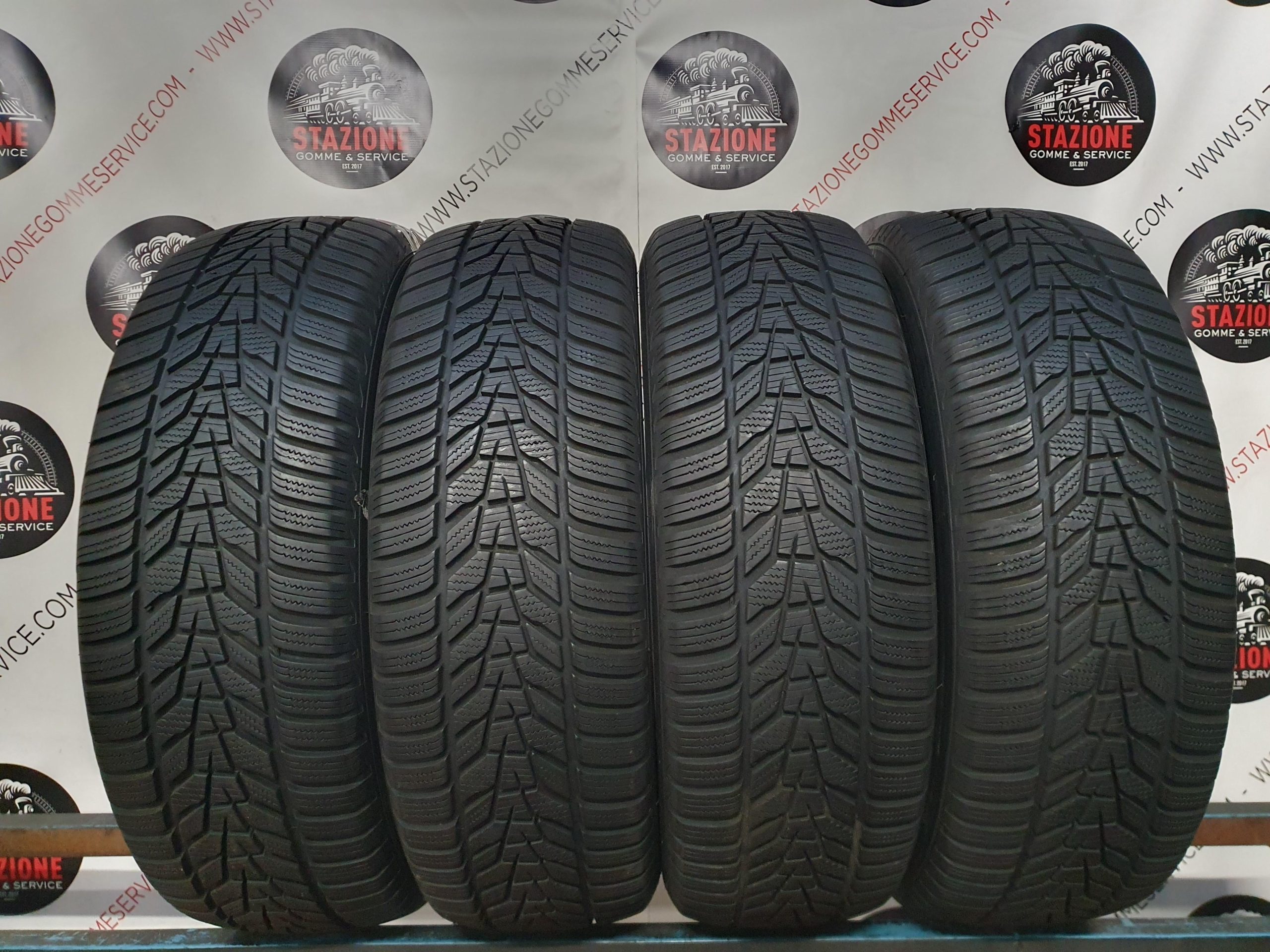 Pneumatico - Gomme invernali usate HANKOOK 235/65 R17 Pneumatico - Gomme invernali usate HANKOOK 235/65 R17