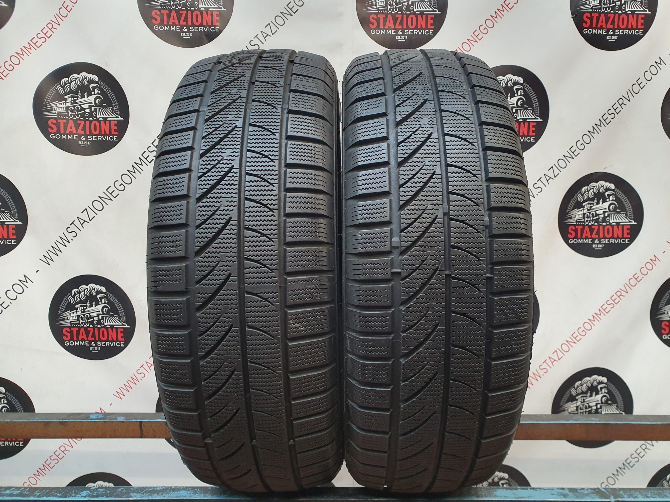 Pneumatico - Gomme invernali usate INFINITY 225/65 R17 Pneumatico - Gomme invernali usate INFINITY 225/65 R17