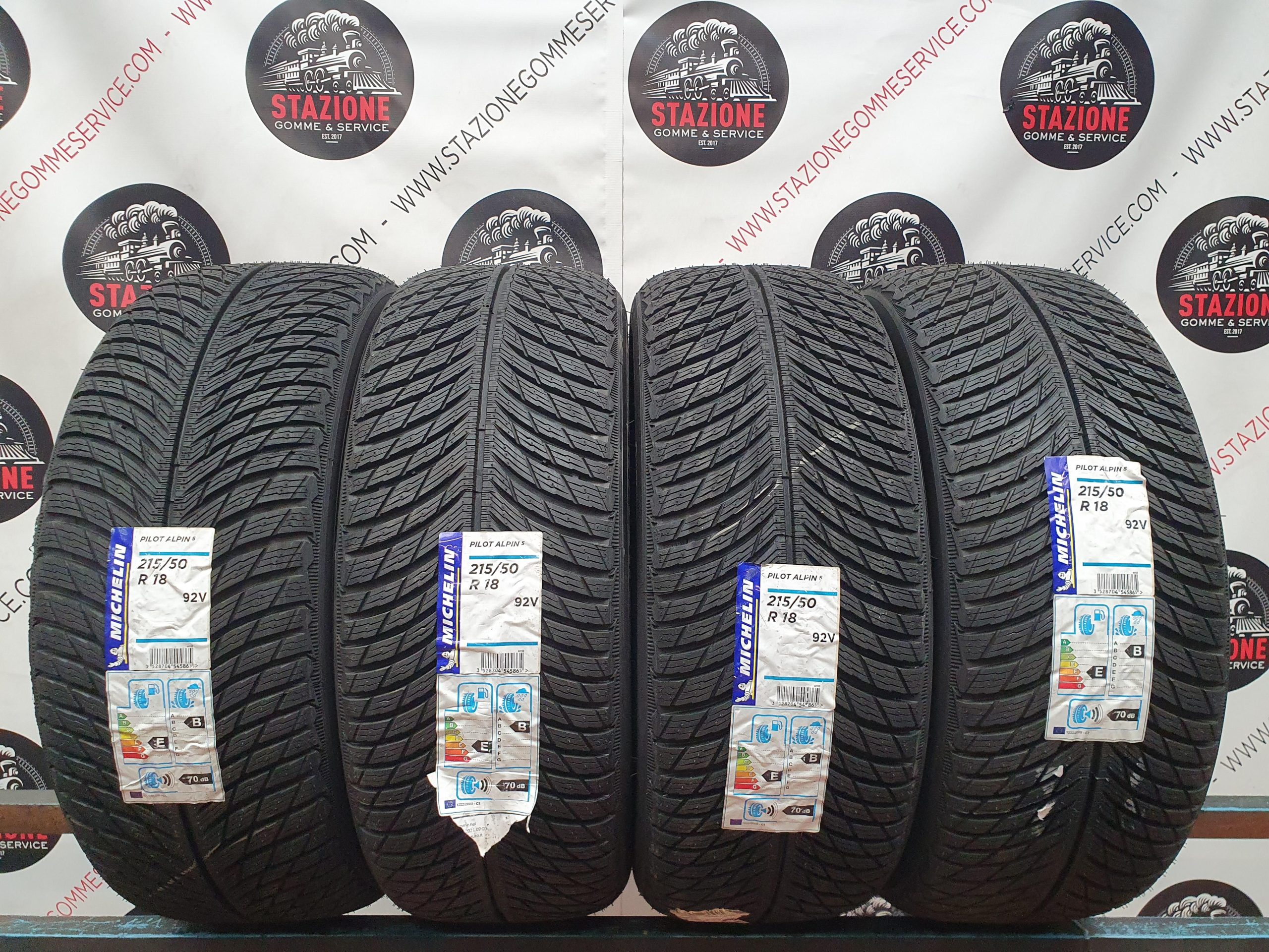 Pneumatico - Gomme pneumatici invernali MICHELIN 215/50 R18 Pneumatico - Gomme pneumatici invernali MICHELIN 215/50 R18