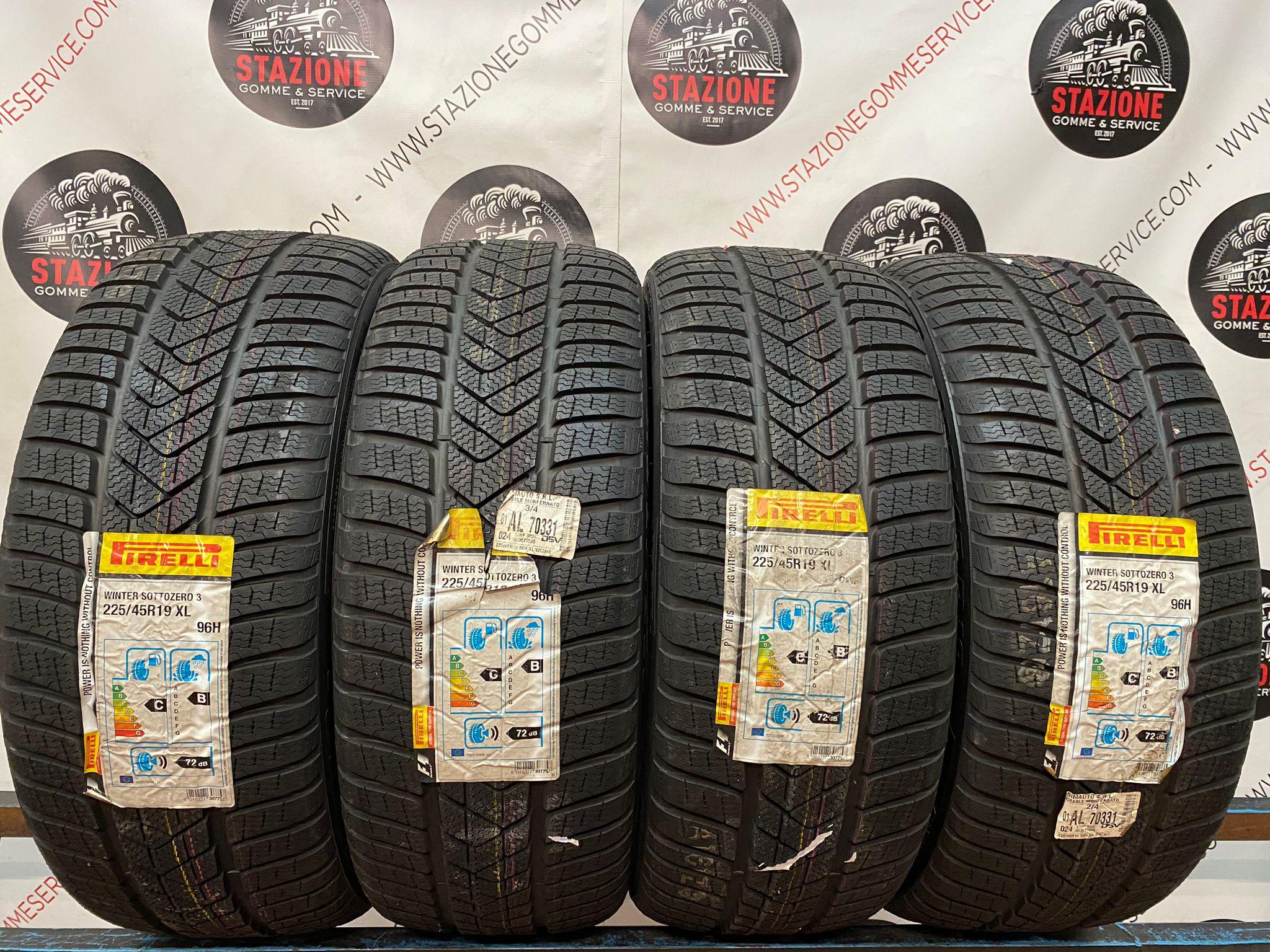 Pneumatico - Gomme pneumatici invernali PIRELLI 225/45 R19 Pneumatico - Gomme pneumatici invernali PIRELLI 225/45 R19