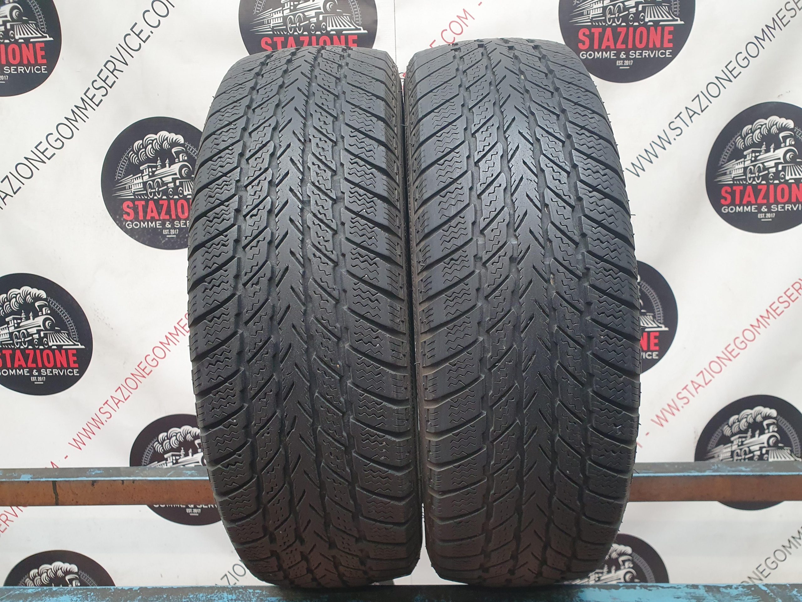 Pneumatico - Gomme invernali usate RUNWAY 155/65 R14 Pneumatico - Gomme invernali usate RUNWAY 155/65 R14