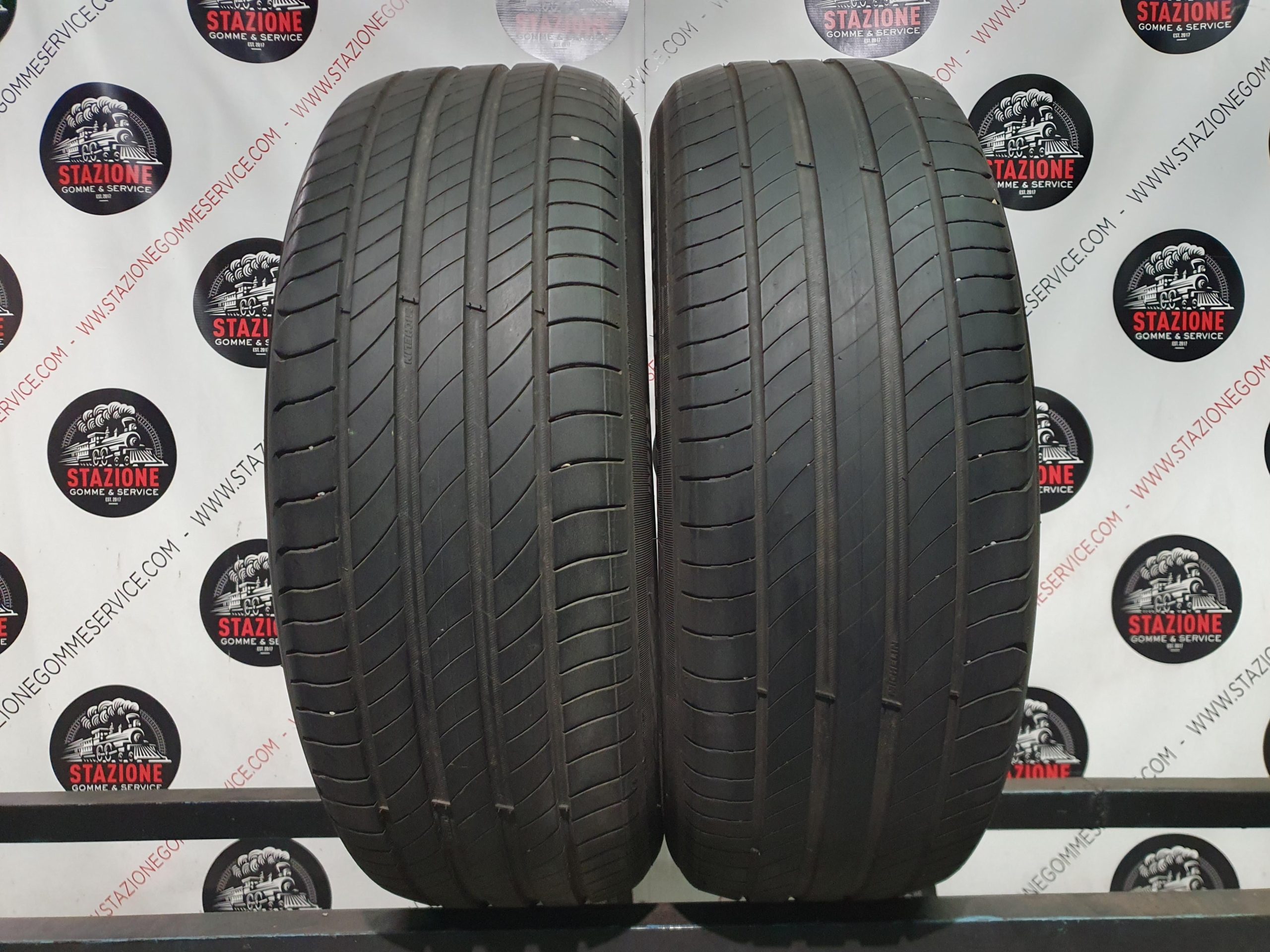 Pneumatico - Gomme estive usate MICHELIN 215/60 R17 Pneumatico - Gomme estive usate MICHELIN 215/60 R17