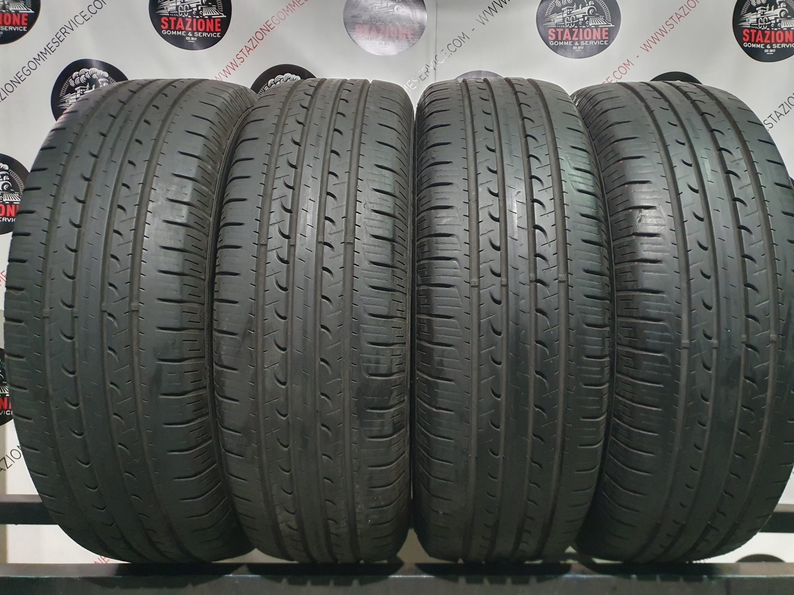 Pneumatico - Gomme estive usate GOODYEAR 215/65 R16 Pneumatico - Gomme estive usate GOODYEAR 215/65 R16