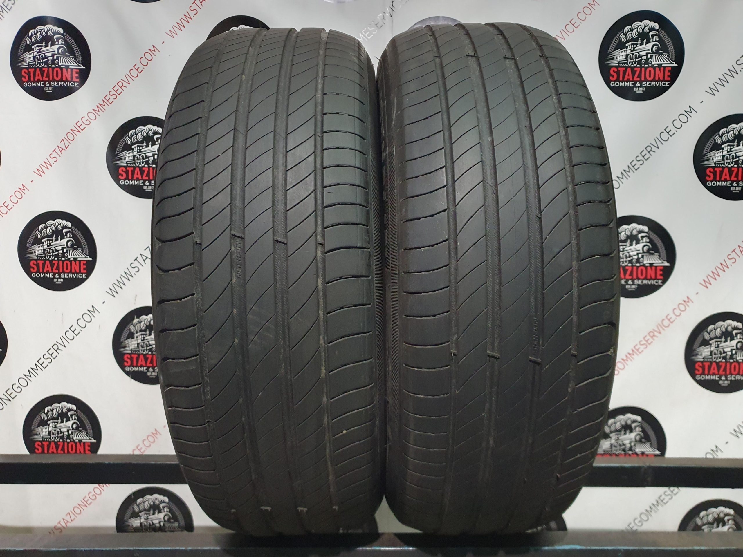Pneumatico - Gomme estive usate MICHELIN 215/60 R17 Pneumatico - Gomme estive usate MICHELIN 215/60 R17