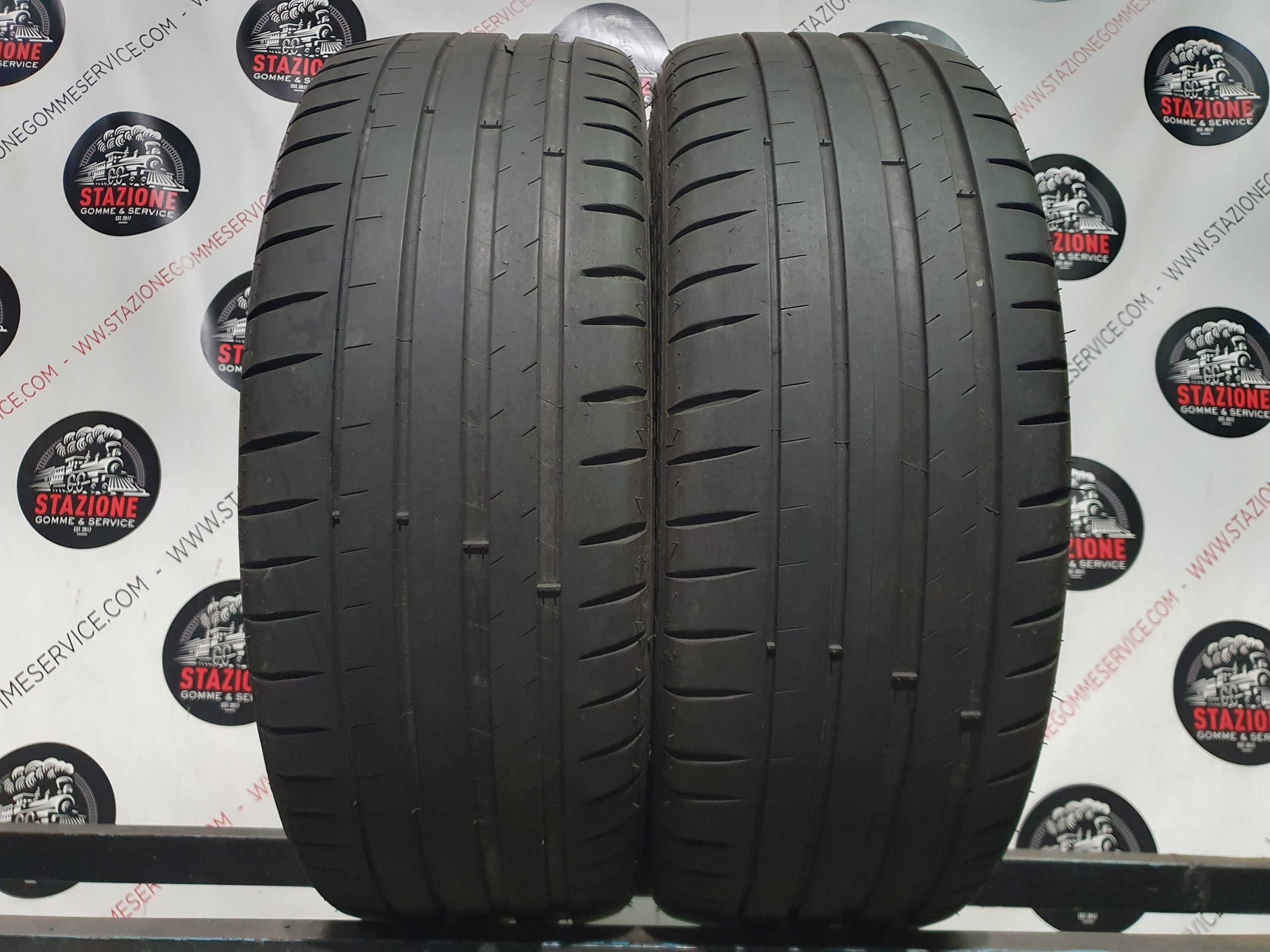 Pneumatico - Gomme estive usate MICHELIN 215/45 R18 Pneumatico - Gomme estive usate MICHELIN 215/45 R18