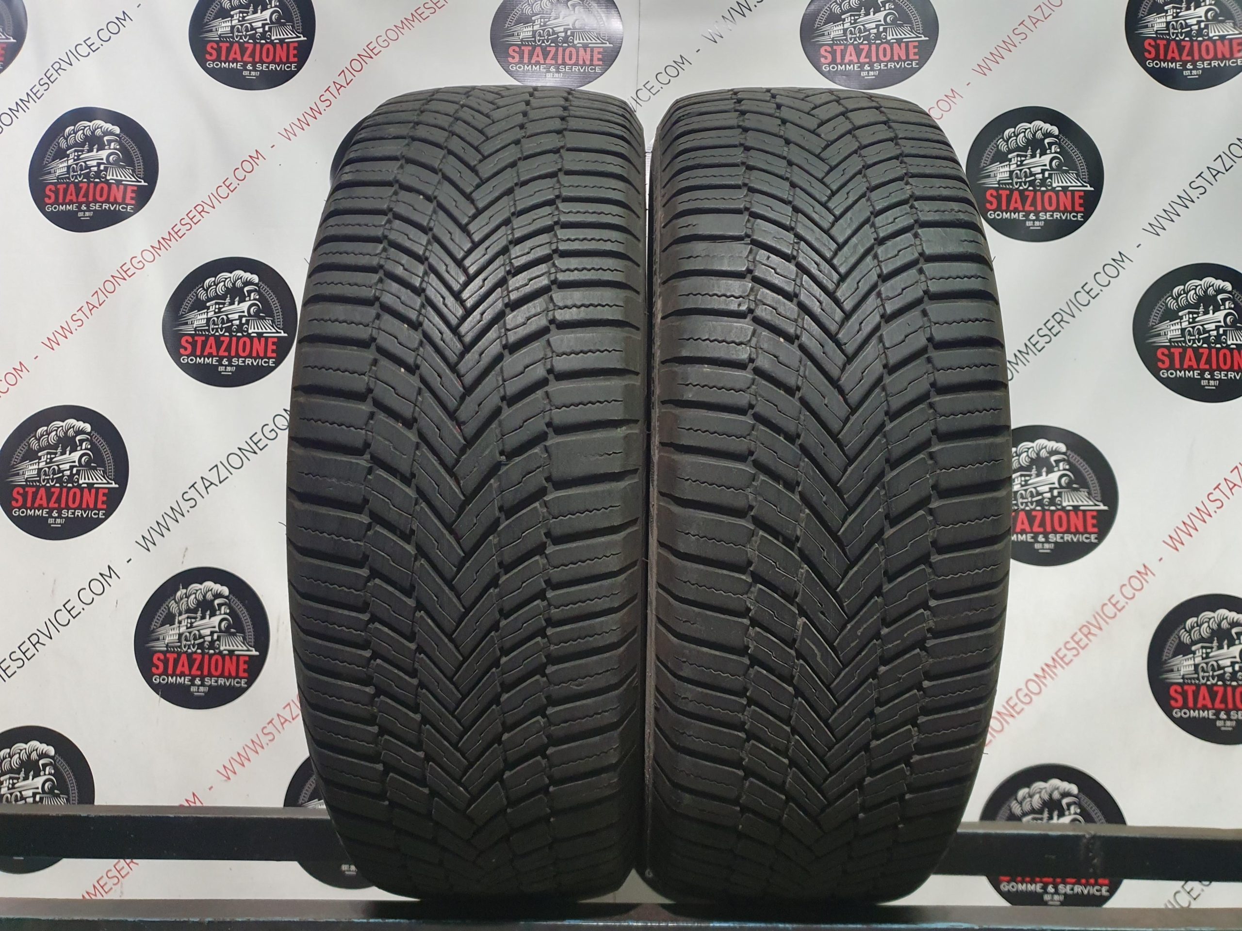 Pneumatico - Gomme 4 stagioni usate BRIDGESTONE 195/60 R16 Pneumatico - Gomme 4 stagioni usate BRIDGESTONE 195/60 R16