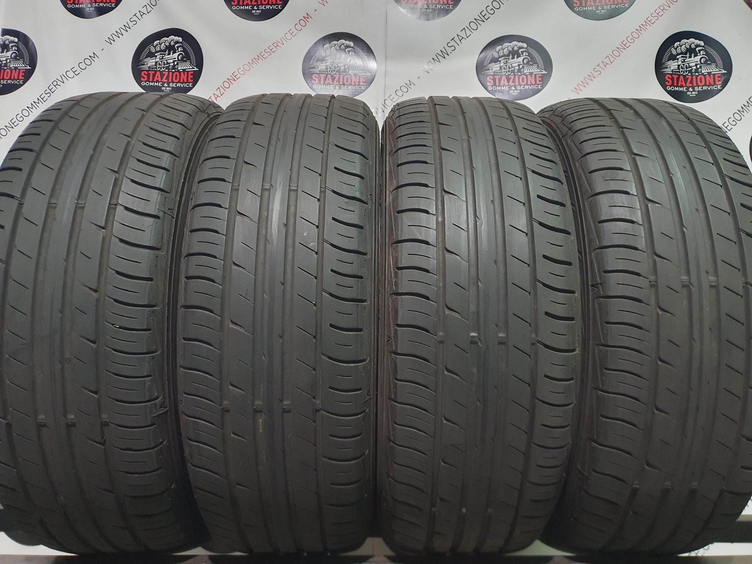 Pneumatico - 4 Gomme estive usate FALKEN 225/60 R17 Pneumatico - 4 Gomme estive usate FALKEN 225/60 R17