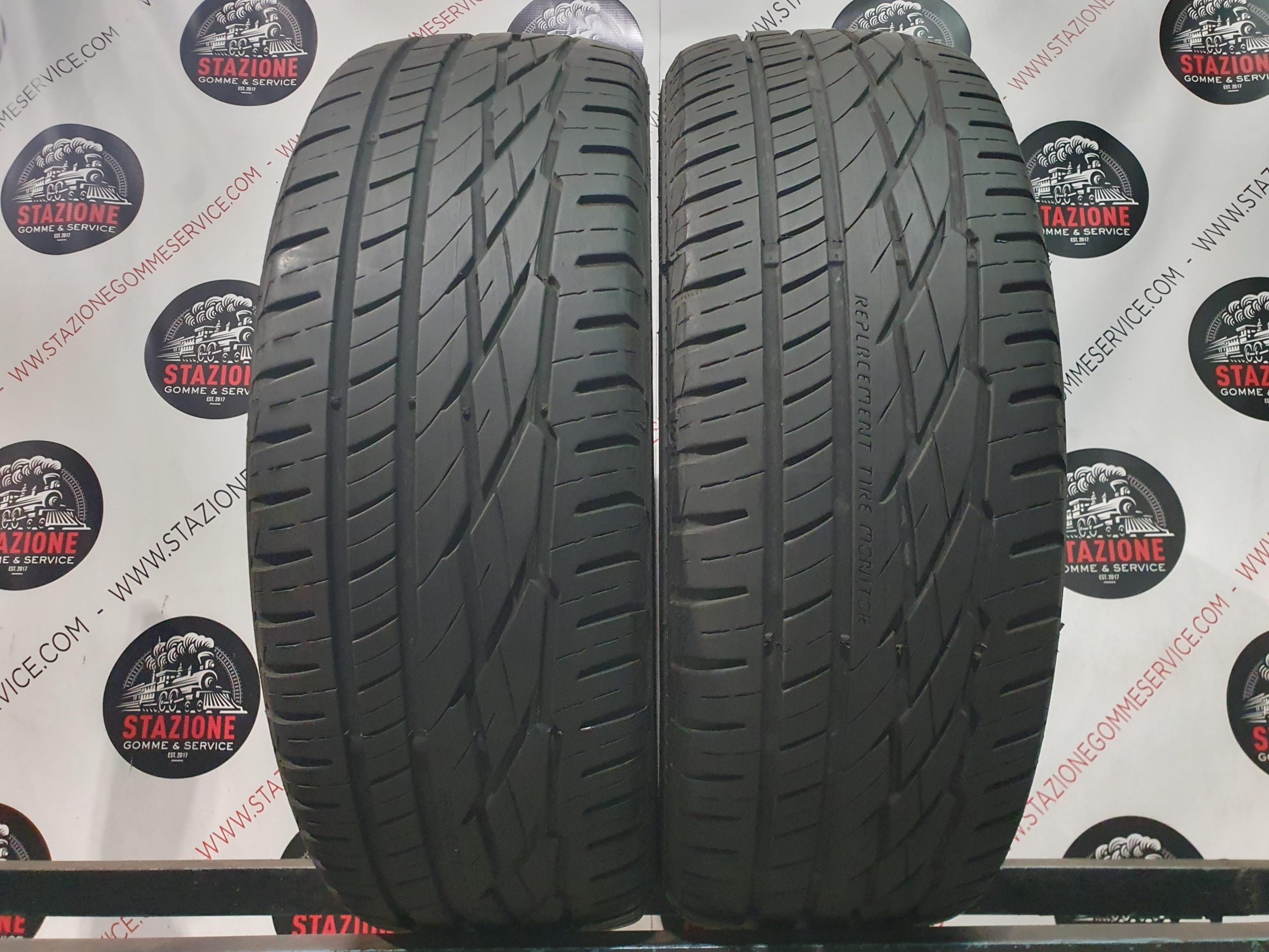 Pneumatico - Gomme estive usate GENERAL TIRE 215/60 R17 Pneumatico - Gomme estive usate GENERAL TIRE 215/60 R17