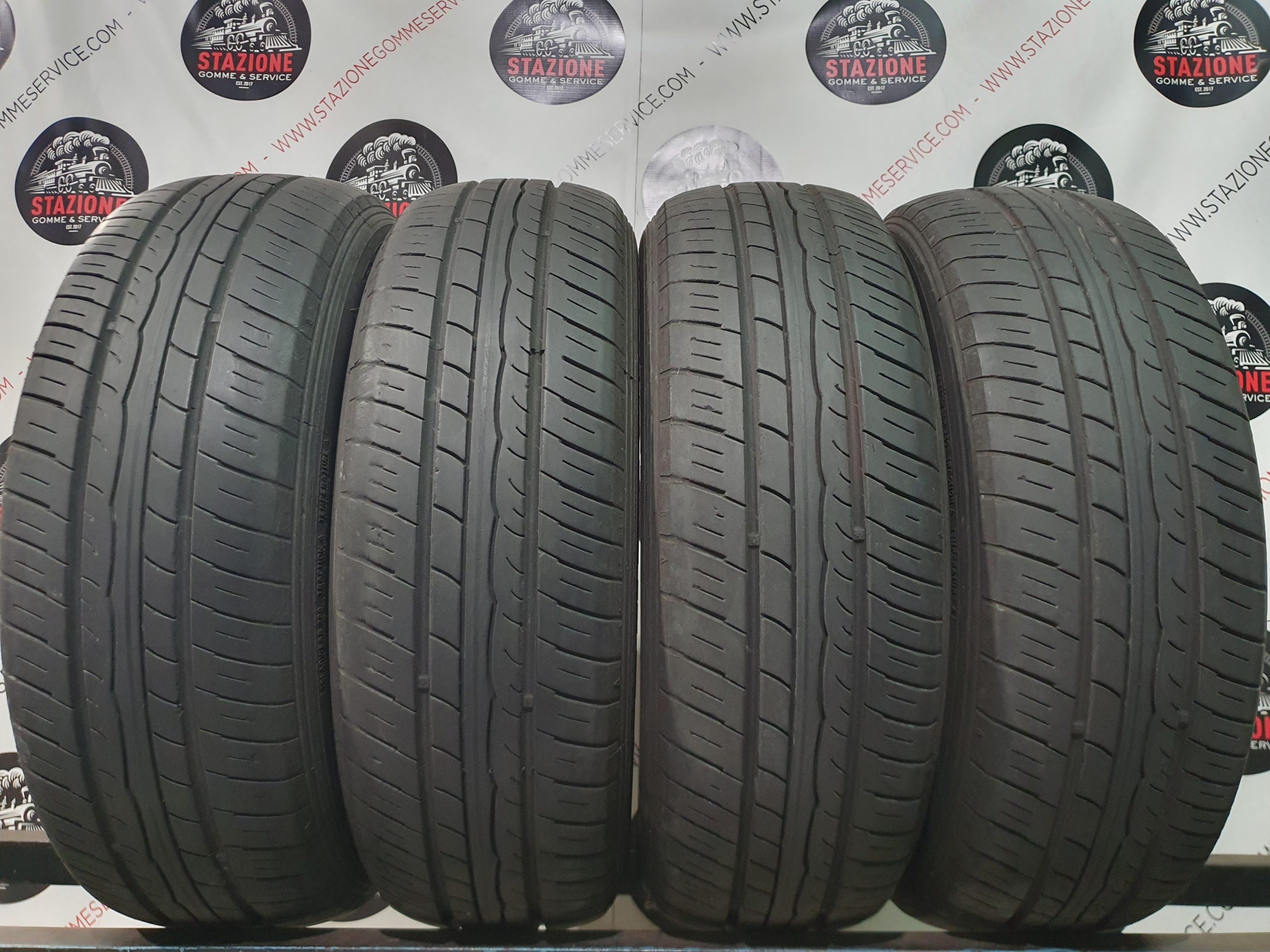 Pneumatico - 4 Gomme estive usate DUNLOP 175/65 R15 Pneumatico - 4 Gomme estive usate DUNLOP 175/65 R15