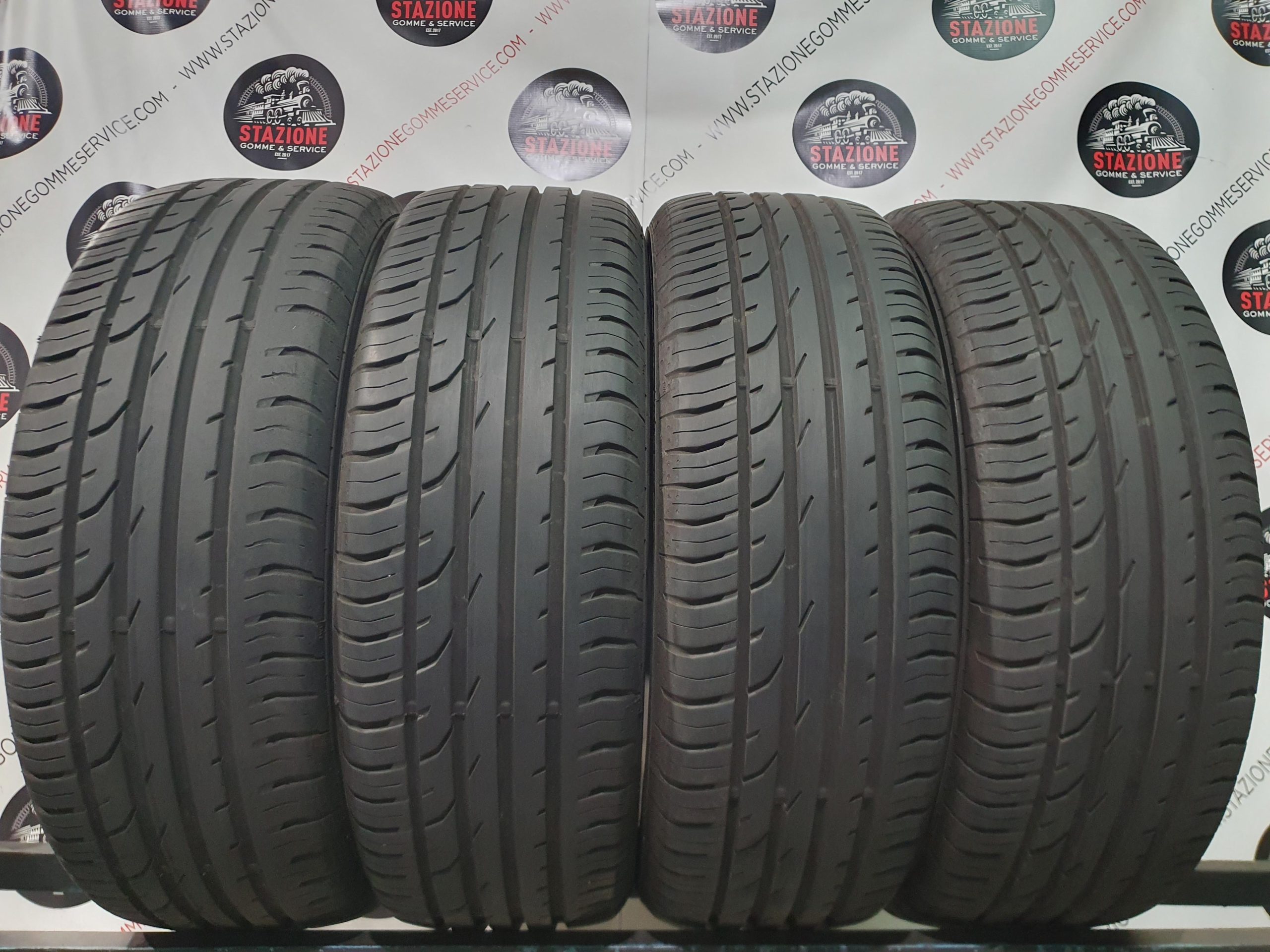 Pneumatico - Gomme estive usate CONTINENTAL 215/55 R18 Pneumatico - Gomme estive usate CONTINENTAL 215/55 R18