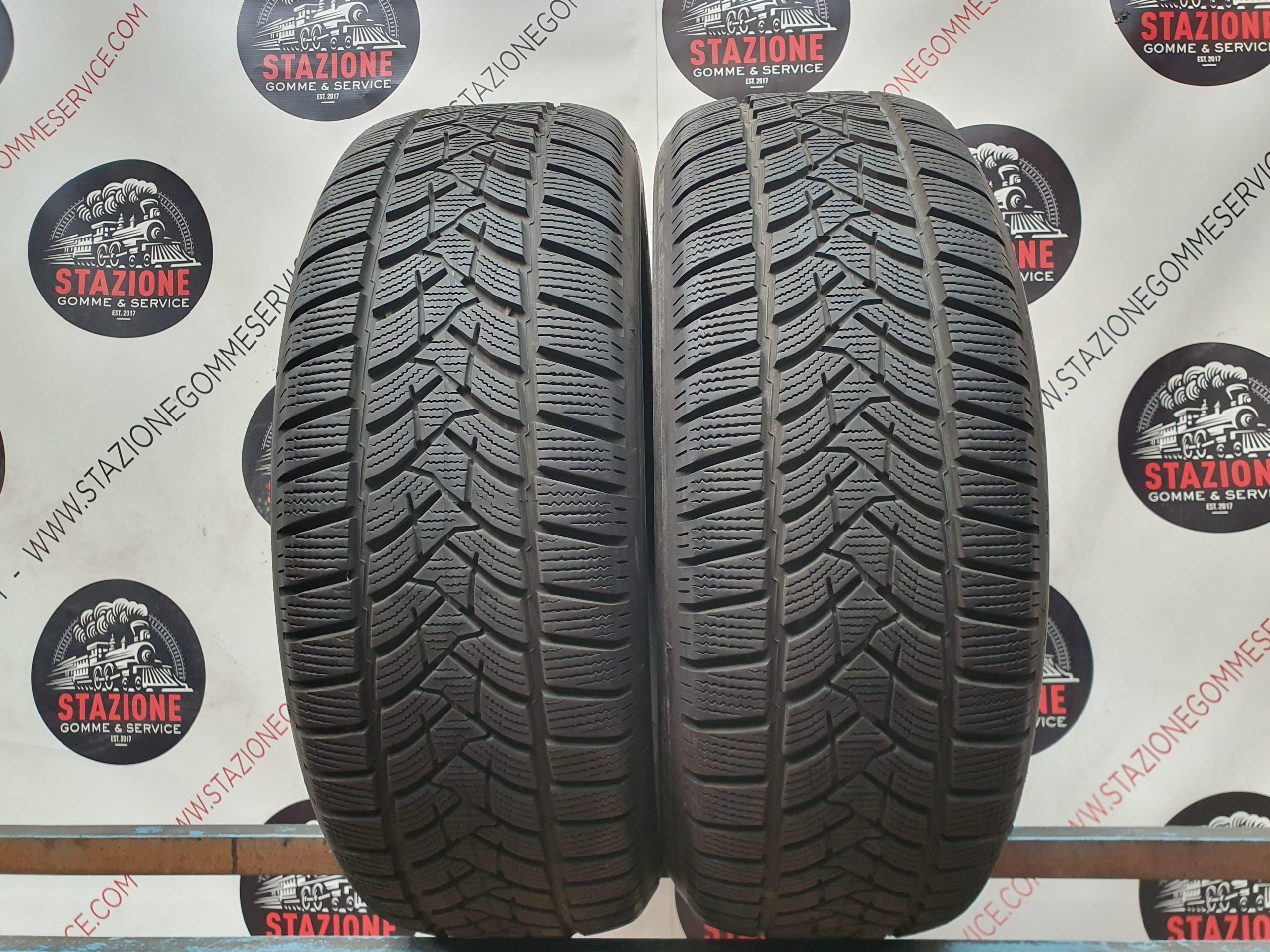 Pneumatico - Gomme invernali usate DUNLOP 225/60 R17 Pneumatico - Gomme invernali usate DUNLOP 225/60 R17