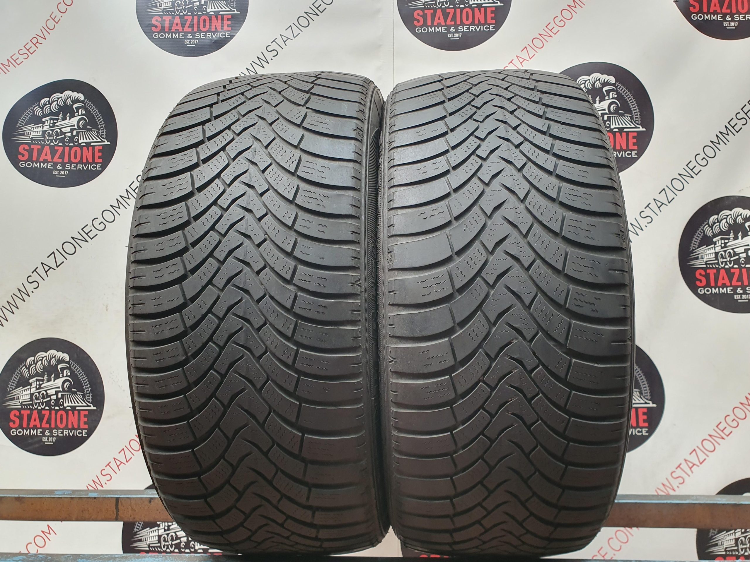 Pneumatico - Gomme invernali usate FALKEN 225/45 R17 Pneumatico - Gomme invernali usate FALKEN 225/45 R17