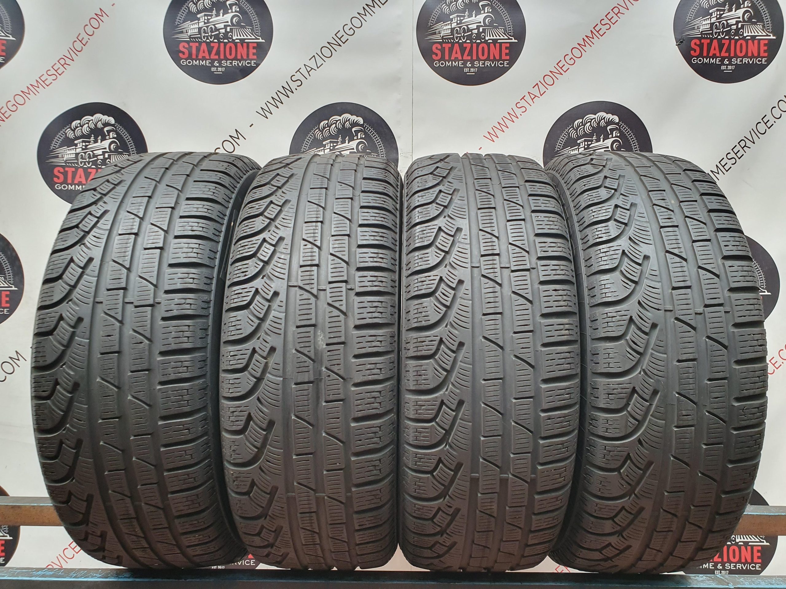 Pneumatico - Gomme invernali usate PIRELLI 205/55 R16 Pneumatico - Gomme invernali usate PIRELLI 205/55 R16