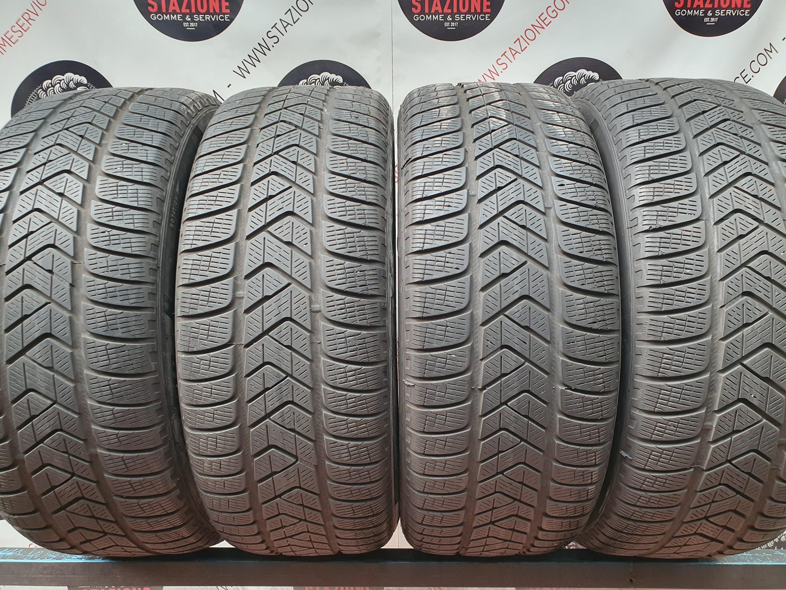 Pneumatico - Gomme invernali usate PIRELLI 235/55 R18 Pneumatico - Gomme invernali usate PIRELLI 235/55 R18