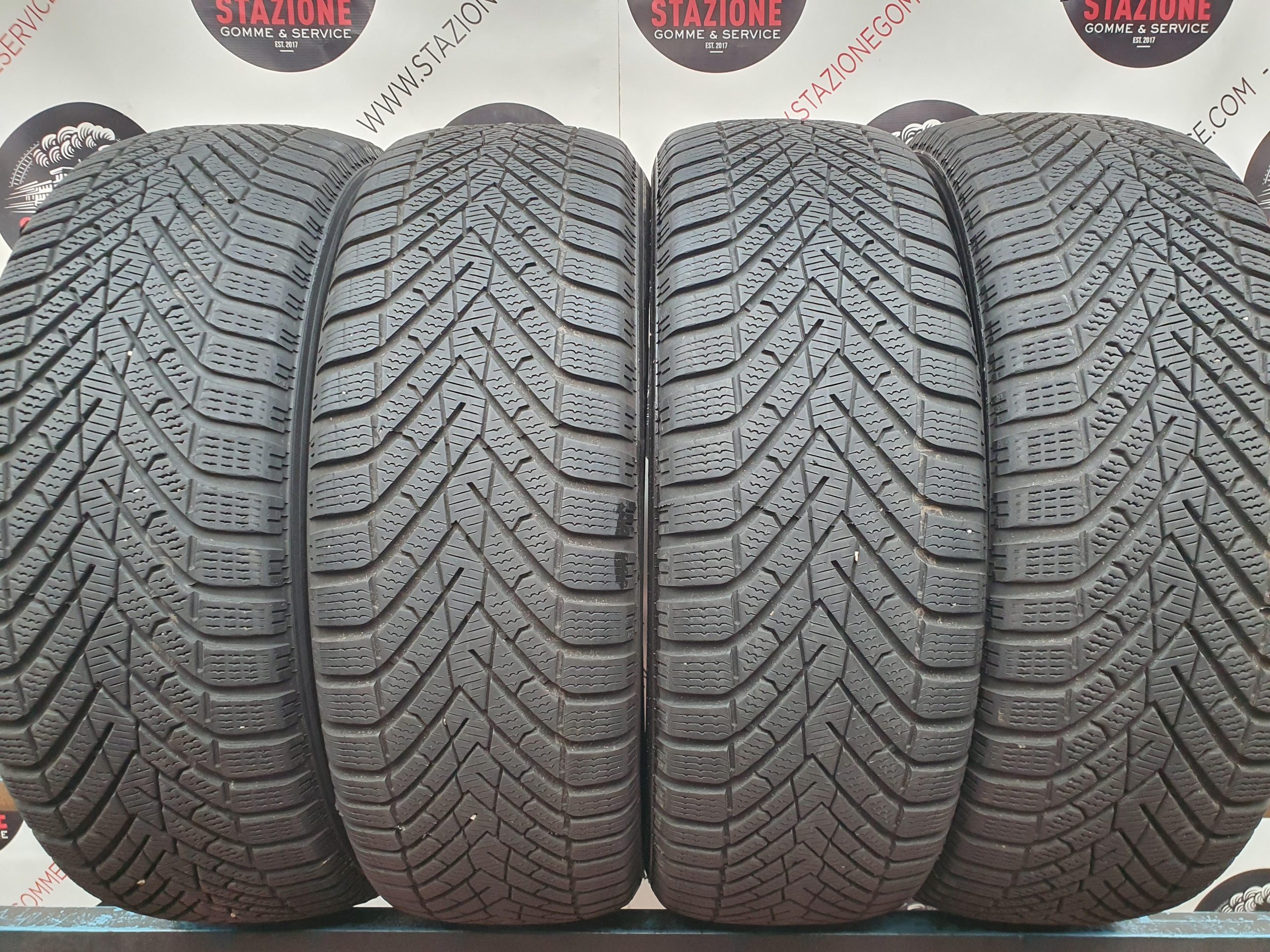 Pneumatico - Gomme invernali usate PIRELLI 225/60 R18 Pneumatico - Gomme invernali usate PIRELLI 225/60 R18