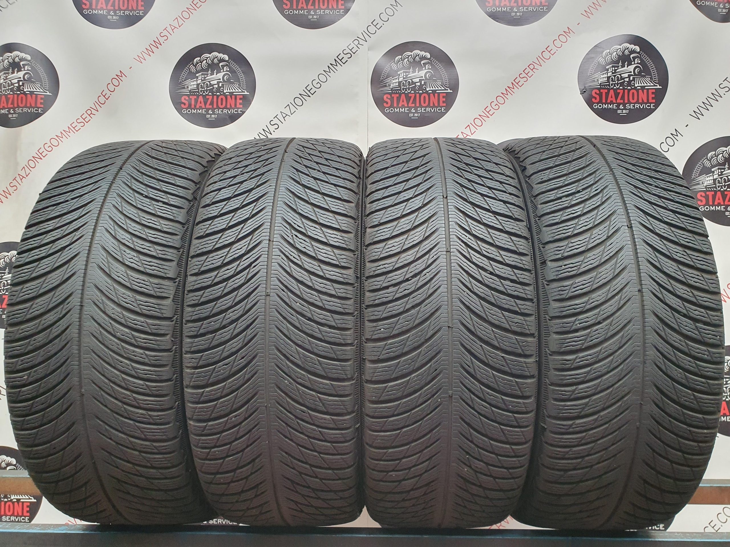 Pneumatico - Gomme invernali usate MICHELIN 225/45 R19 Pneumatico - Gomme invernali usate MICHELIN 225/45 R19