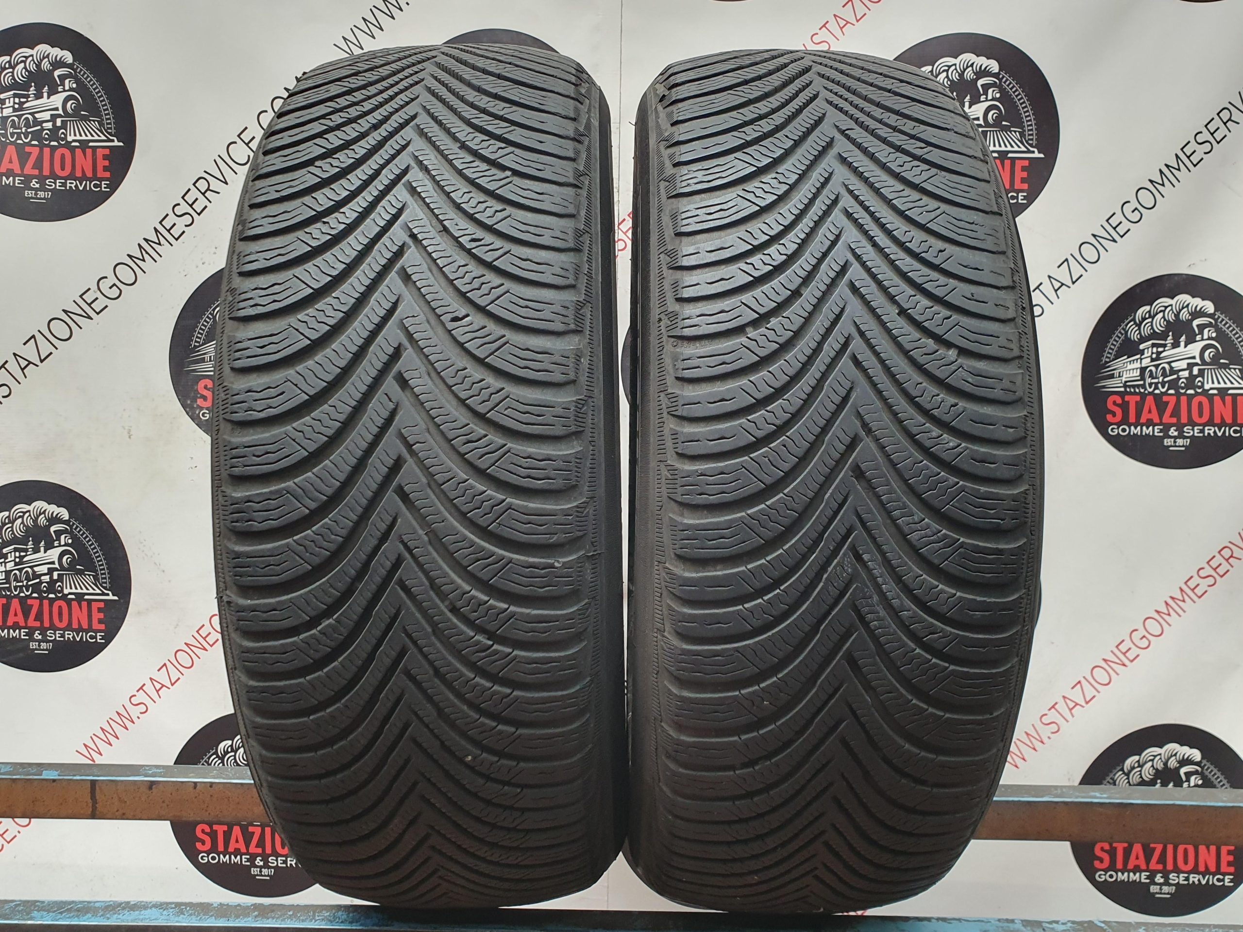 Pneumatico - Gomme invernali usate MICHELIN 215/60 R16 Pneumatico - Gomme invernali usate MICHELIN 215/60 R16