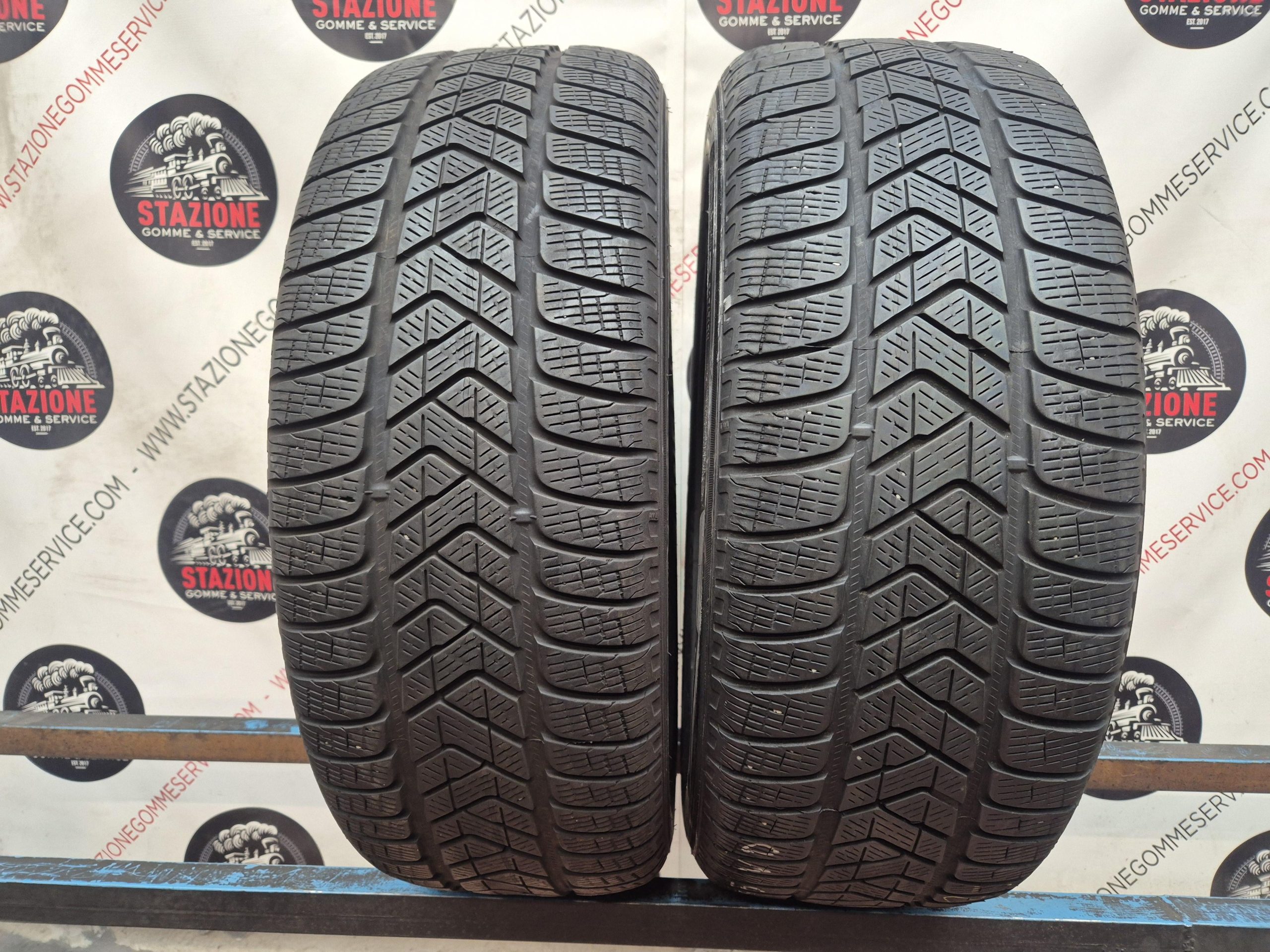 Pneumatico - Gomme invernali usate PIRELLI 235/60 R18 Pneumatico - Gomme invernali usate PIRELLI 235/60 R18
