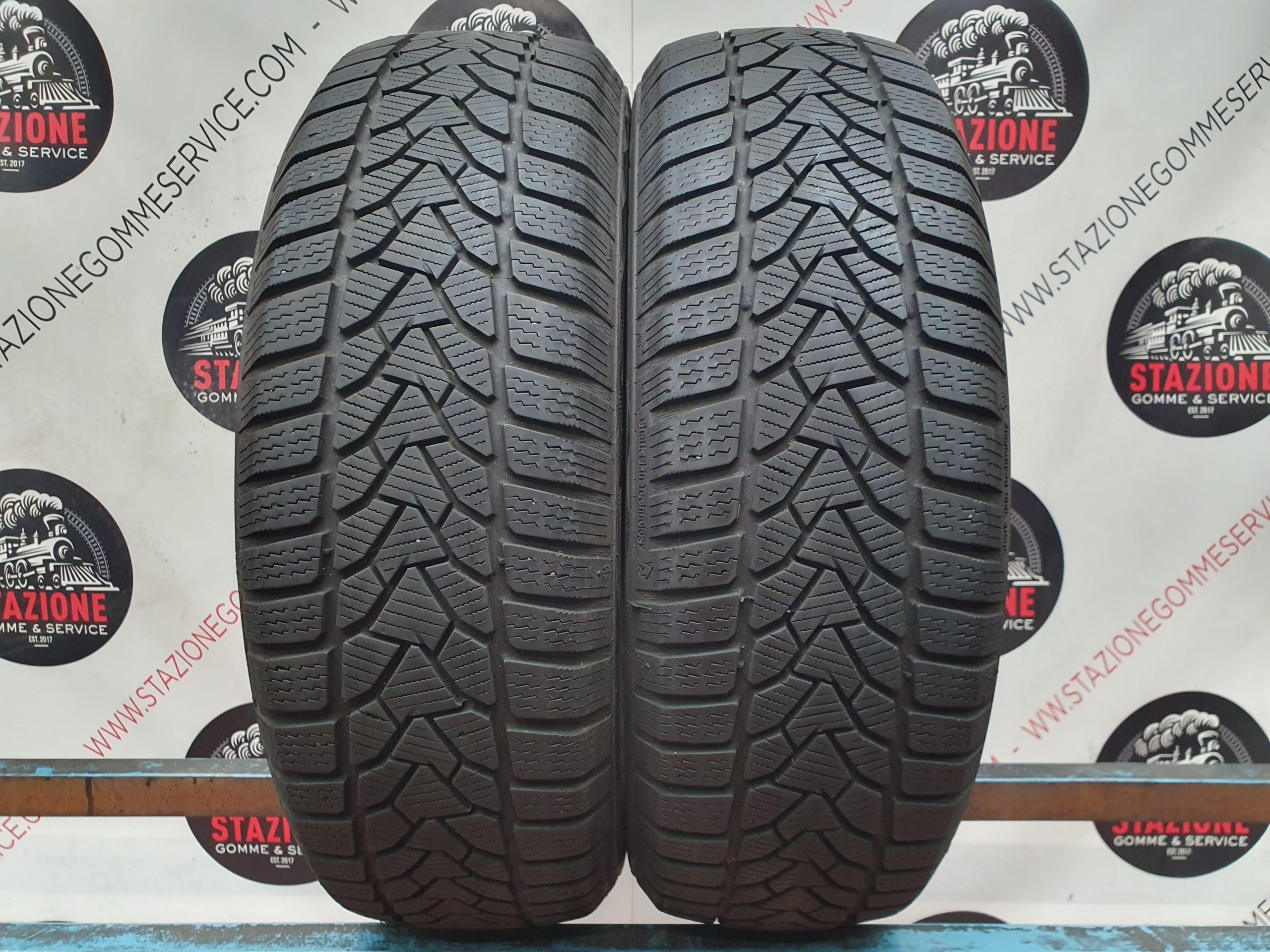 Pneumatico - Gomme invernali usate UNIROYAL 185/65 R15 Pneumatico - Gomme invernali usate UNIROYAL 185/65 R15