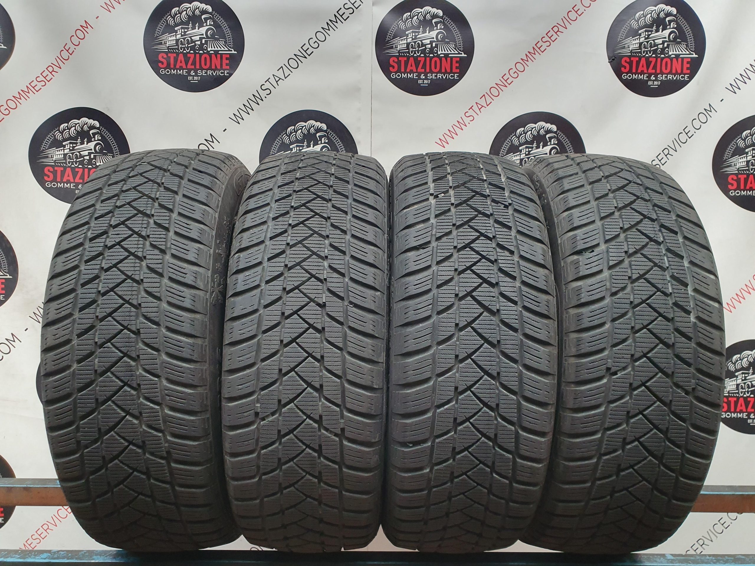 Pneumatico - Gomme invernali usate GT RADIAL 205/60 R16 Pneumatico - Gomme invernali usate GT RADIAL 205/60 R16