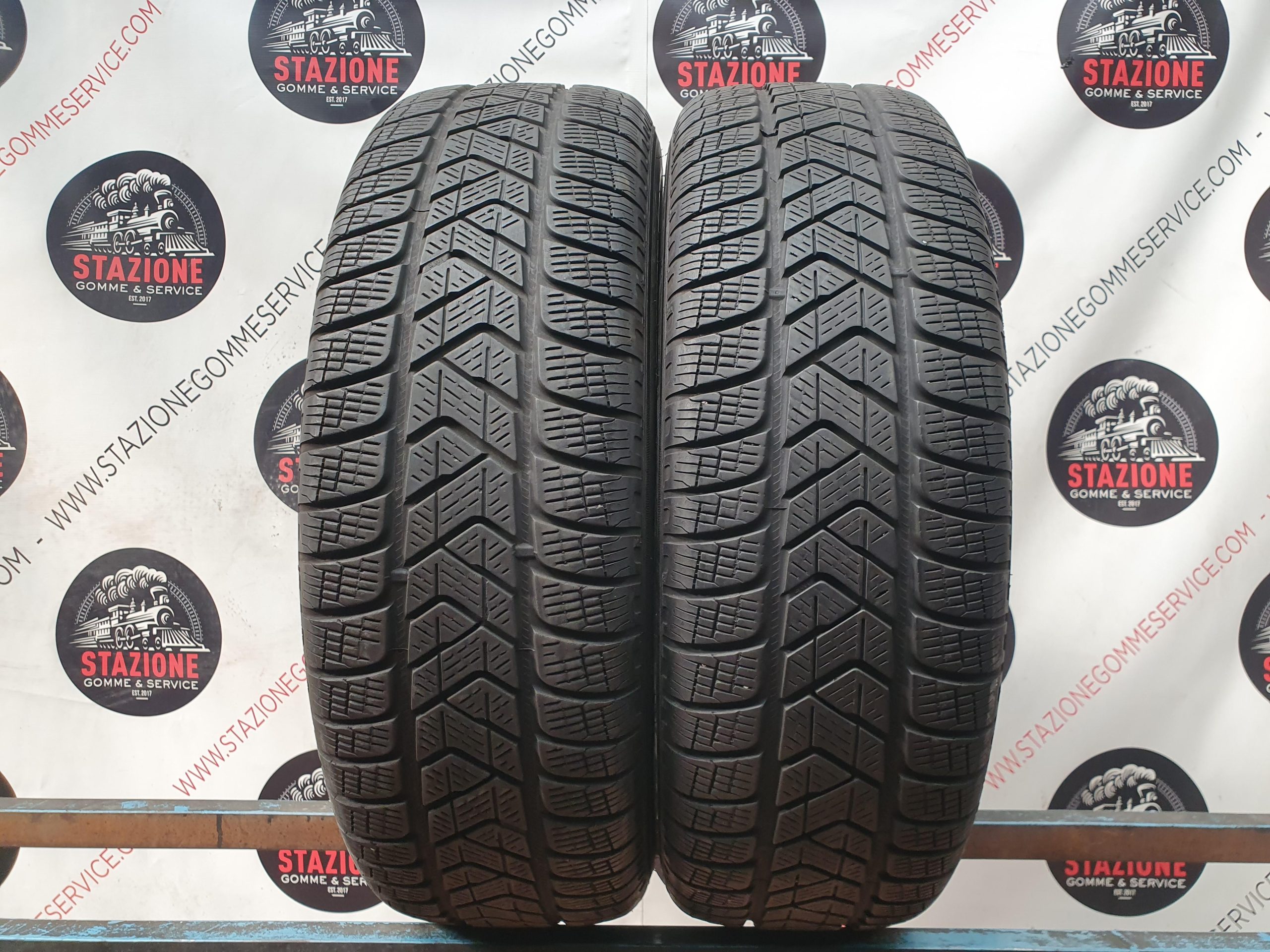 Pneumatico - Gomme invernali usate PIRELLI 225/65 R17 Pneumatico - Gomme invernali usate PIRELLI 225/65 R17