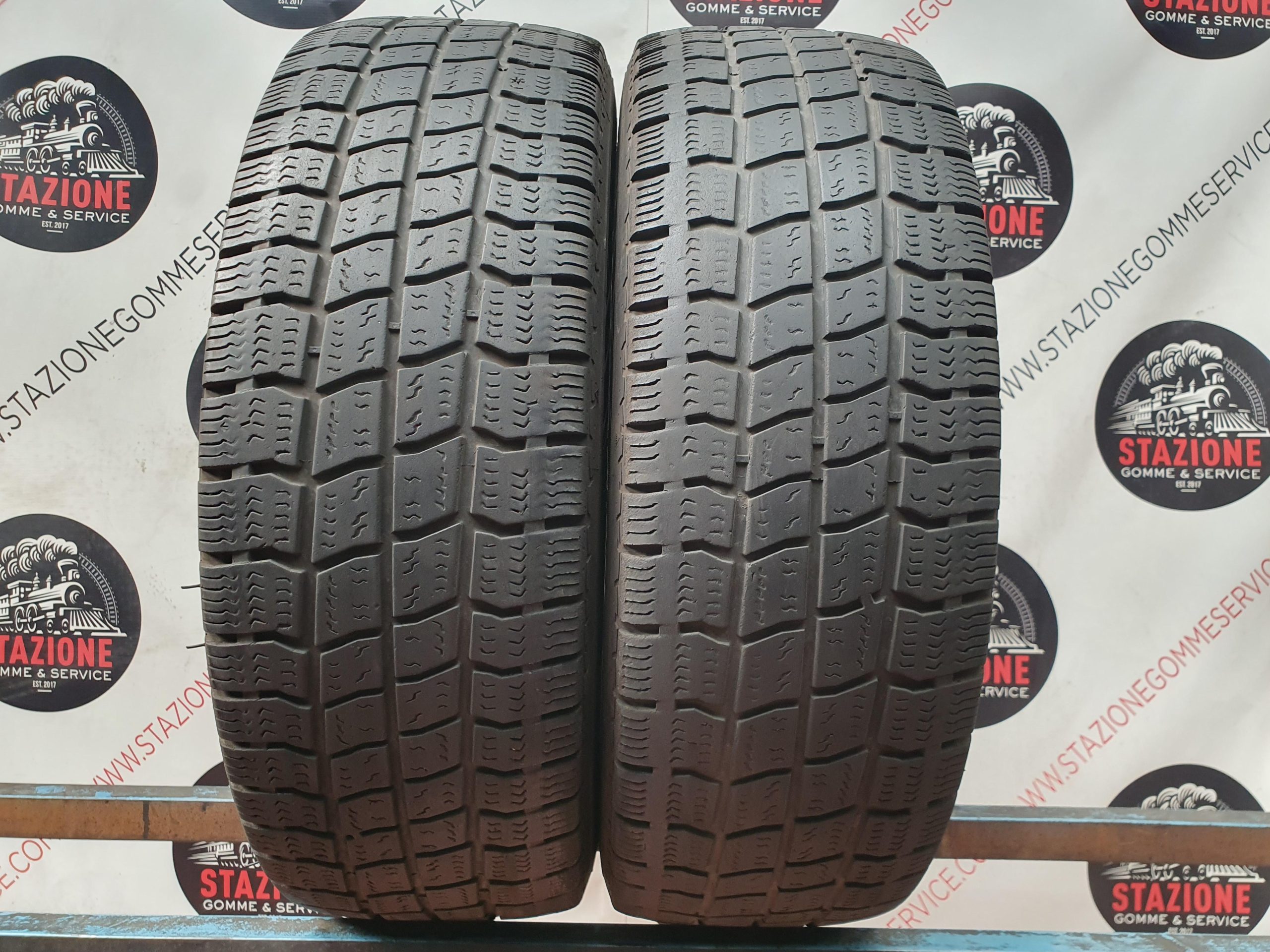 Pneumatico - Gomme invernali usate VREDESTEIN 215/70 R15C Pneumatico - Gomme invernali usate VREDESTEIN 215/70 R15C