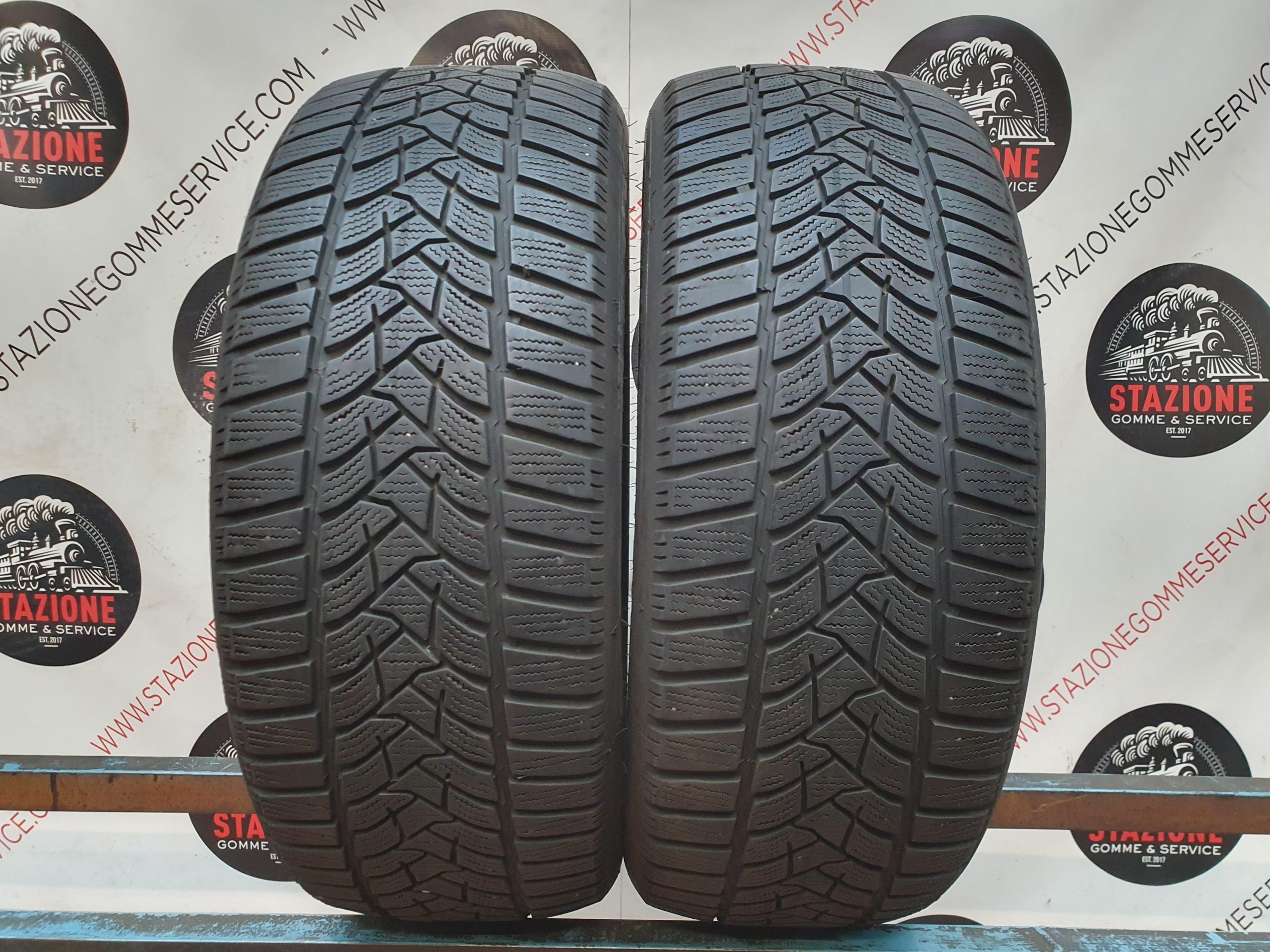 Pneumatico - Gomme invernali usate DUNLOP 205/55 R16 Pneumatico - Gomme invernali usate DUNLOP 205/55 R16