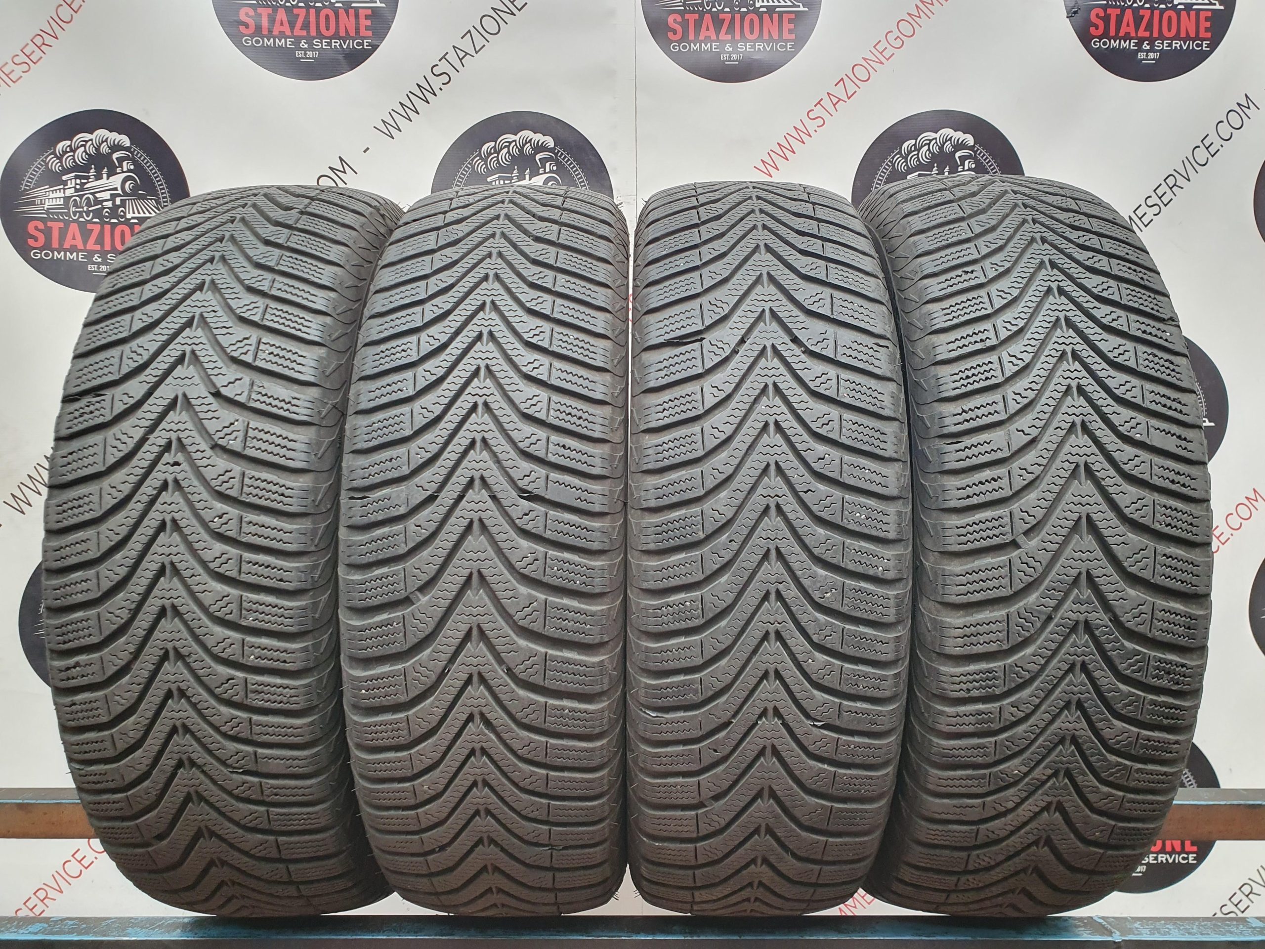 Pneumatico - Gomme invernali usate VREDESTEIN 185/65 R15 Pneumatico - Gomme invernali usate VREDESTEIN 185/65 R15