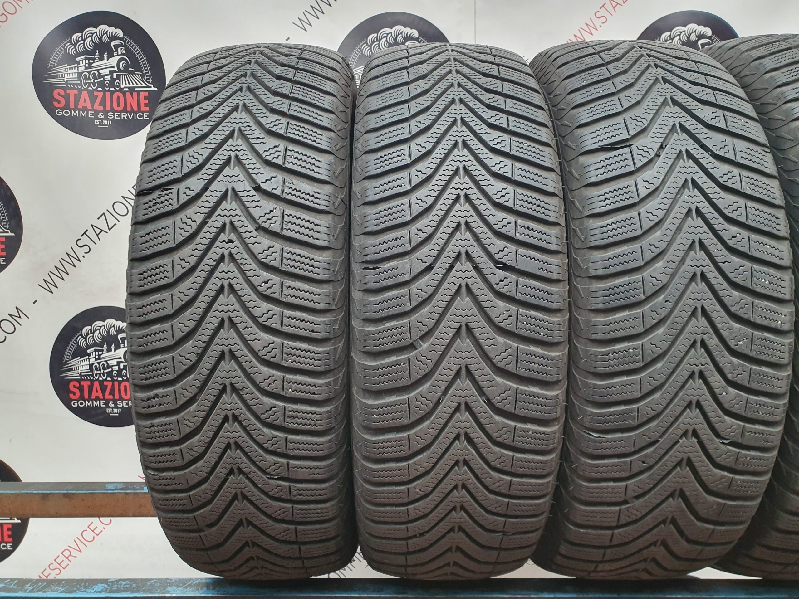 min_690209f5738ca_176174136923