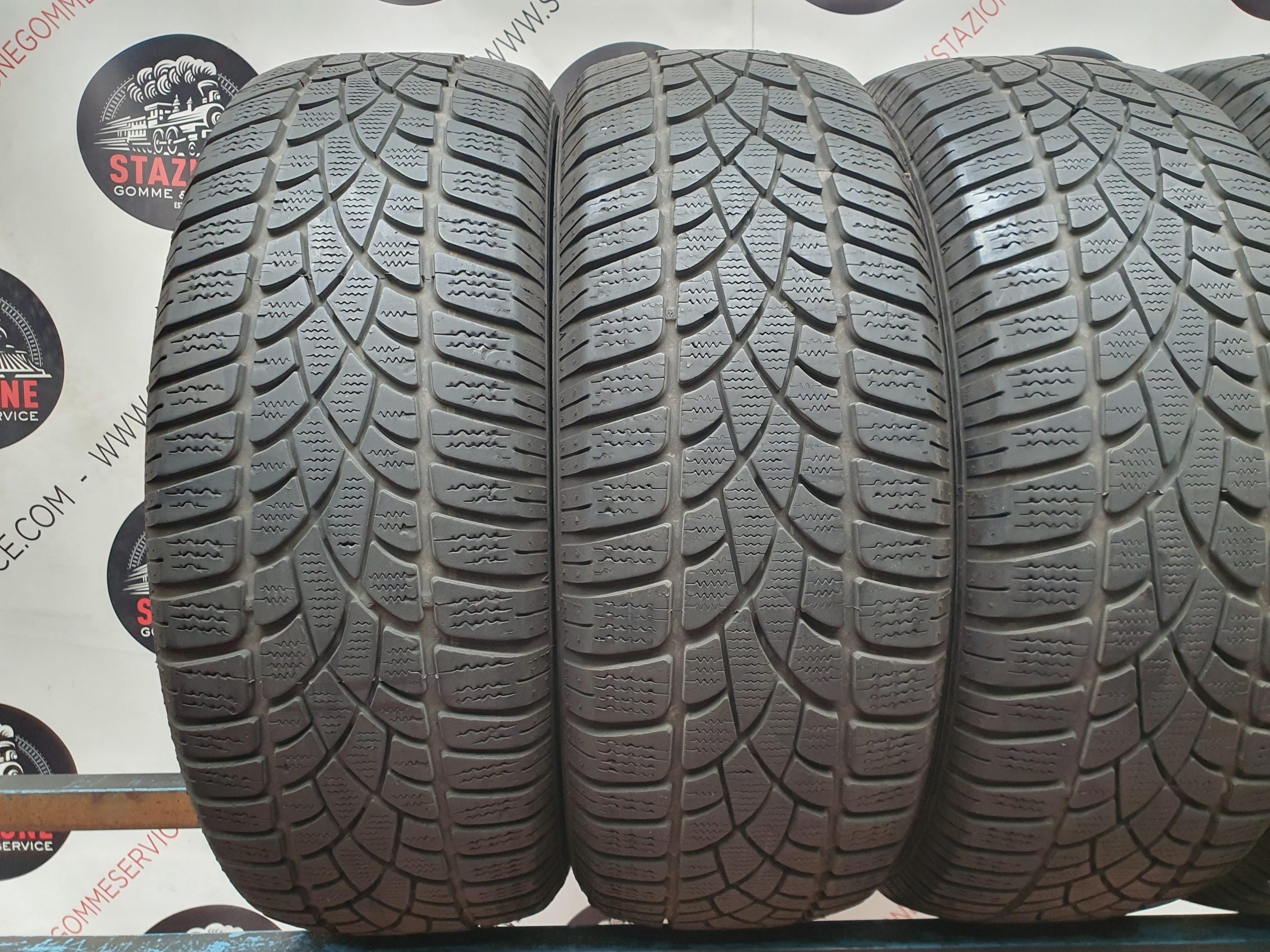 Pneumatico - 4 Gomme invernali usate DUNLOP 205/60 R16 Pneumatico - 4 Gomme invernali usate DUNLOP 205/60 R16