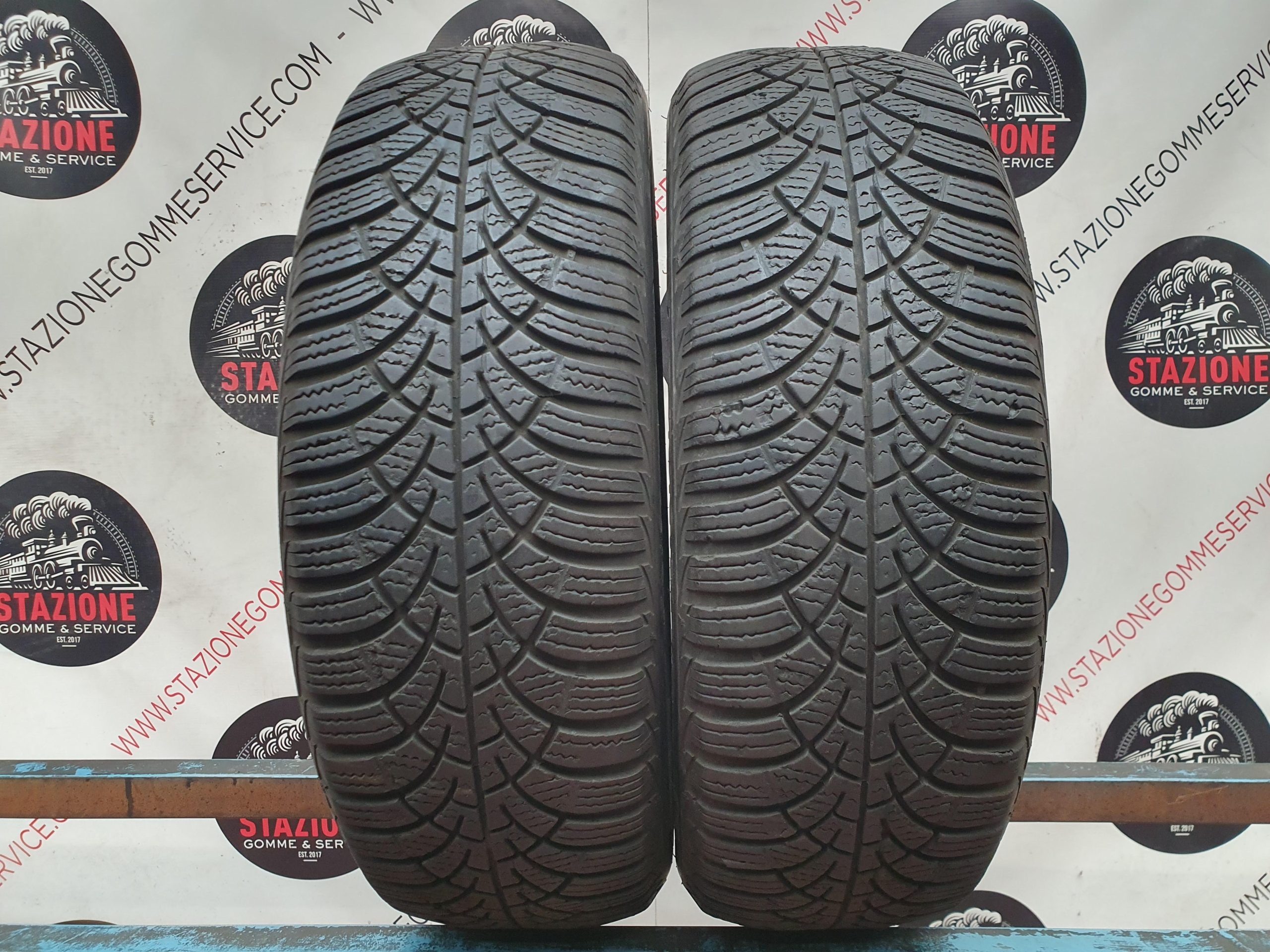 Pneumatico - 2 Gomme invernali usate GOODYEAR 185/60 R15 Pneumatico - 2 Gomme invernali usate GOODYEAR 185/60 R15